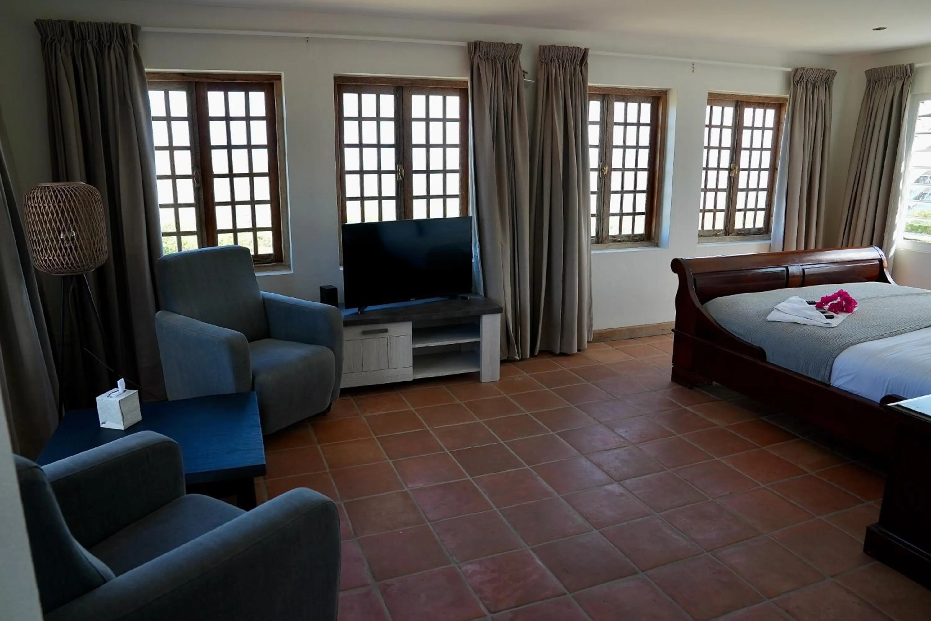 Bed in Quill Gardens Boutique Hotel