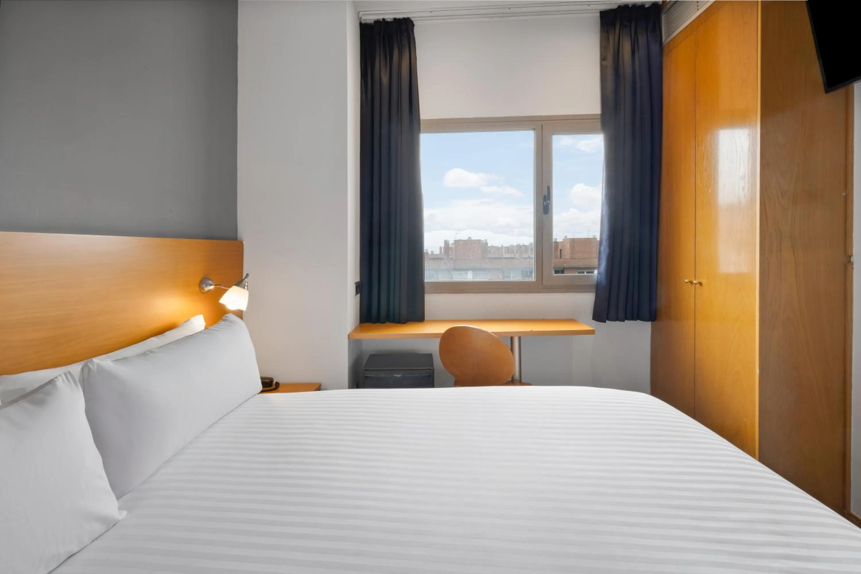 Bed in B&B HOTEL Barcelona Mollet Porta de Gallecs