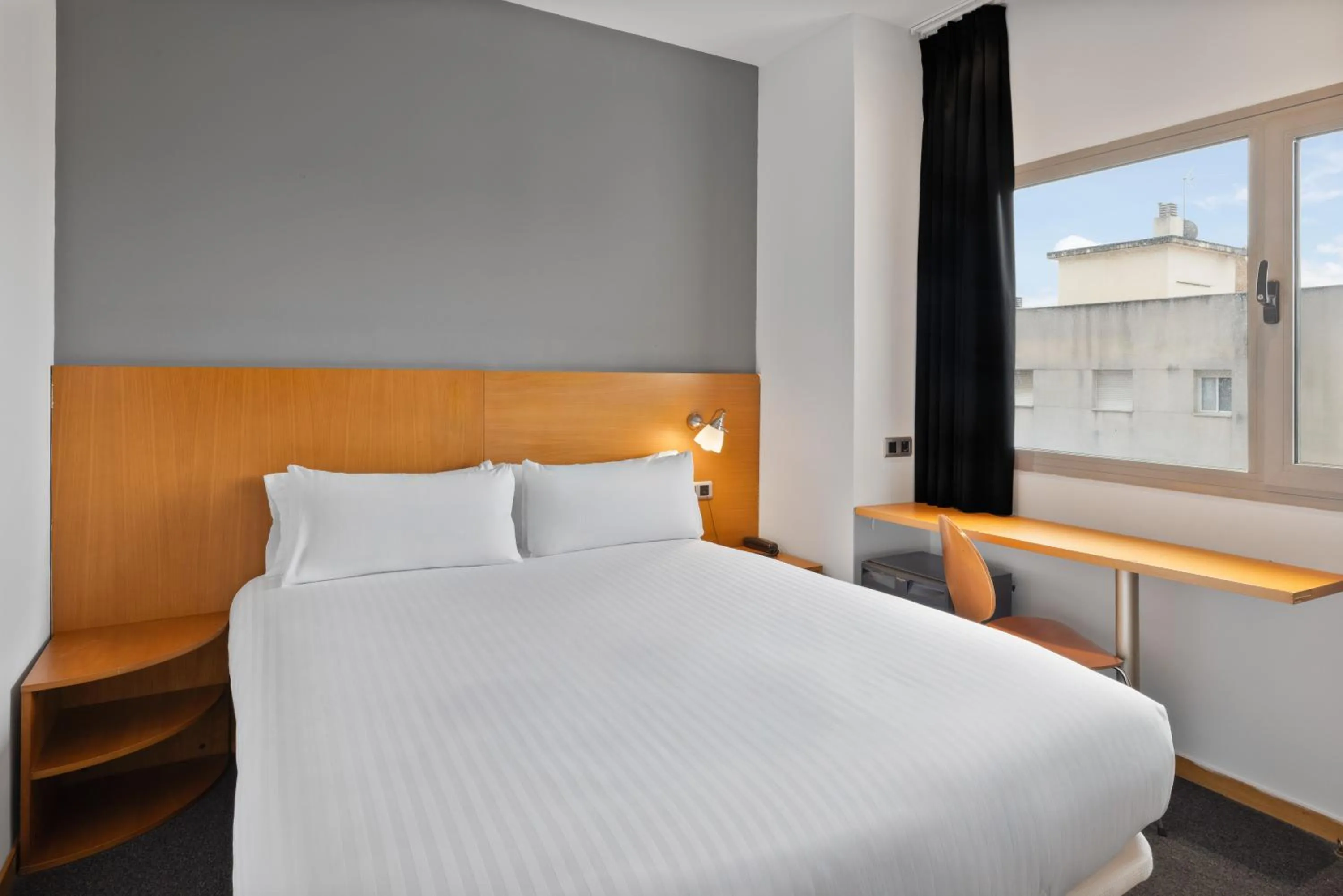 Bed in B&B HOTEL Barcelona Mollet Porta de Gallecs