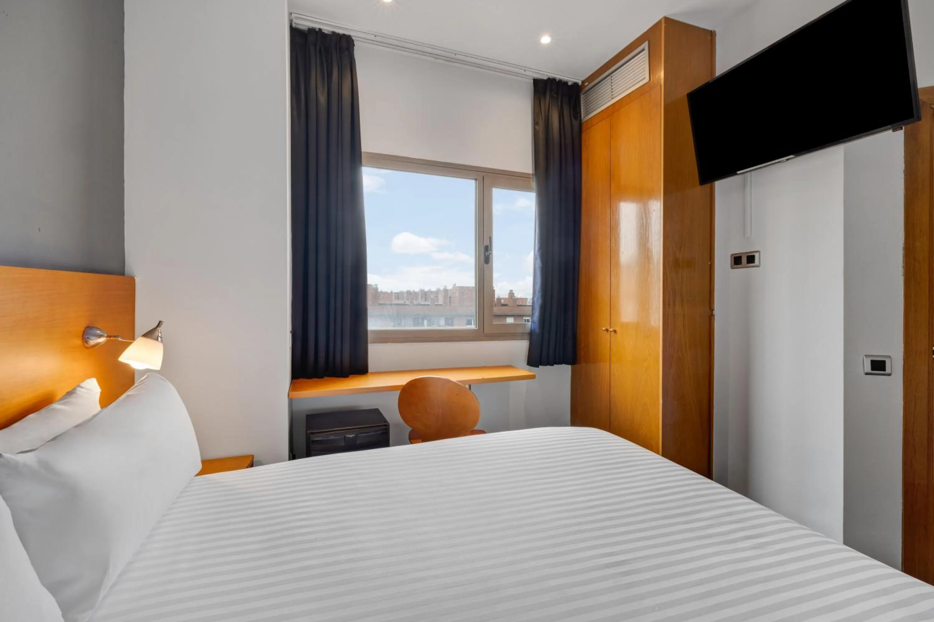 Bed in B&B HOTEL Barcelona Mollet Porta de Gallecs