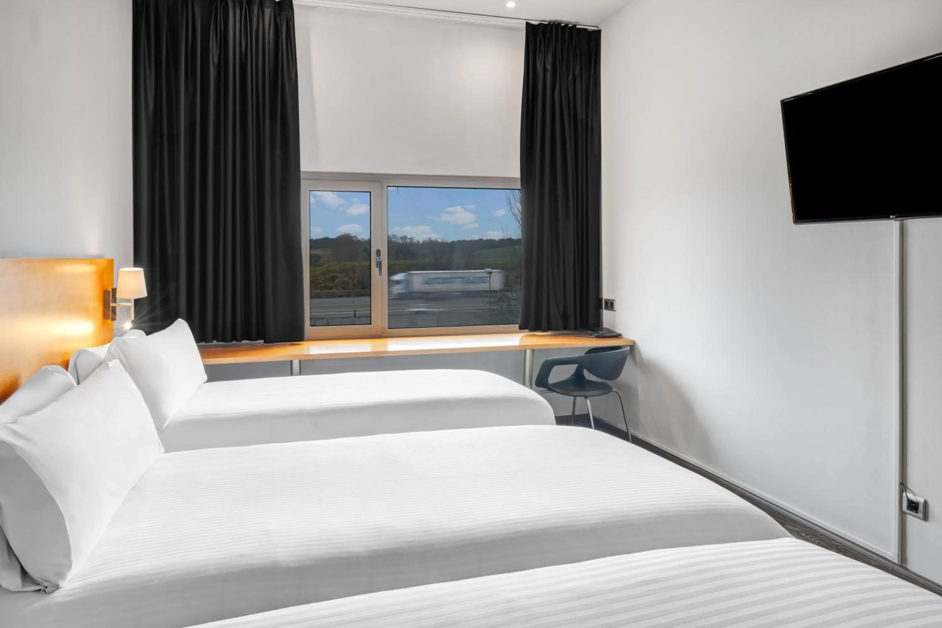 Bed in B&B HOTEL Barcelona Mollet Porta de Gallecs