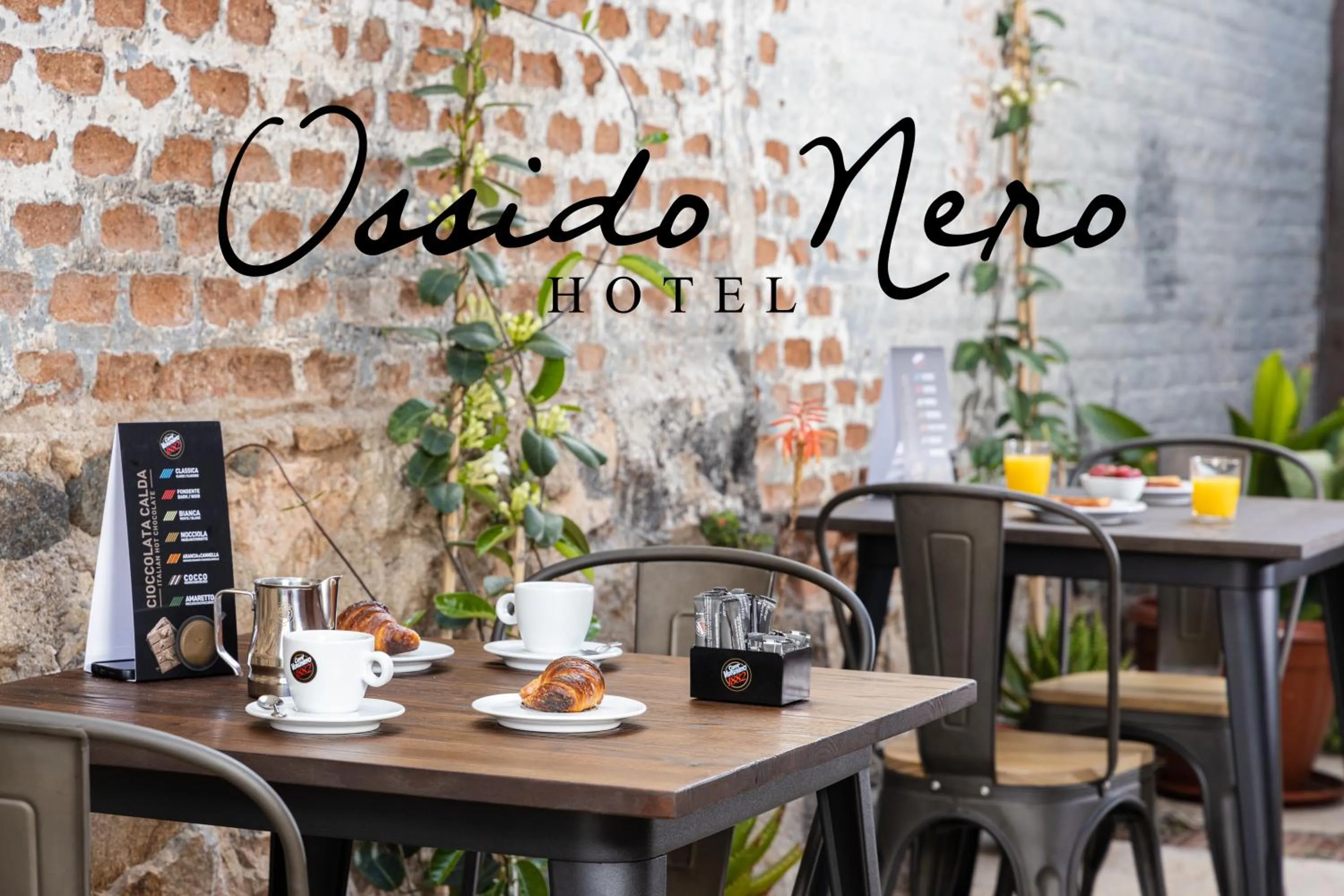 Restaurant/places to eat in Hotel Boutique Ossido Nero