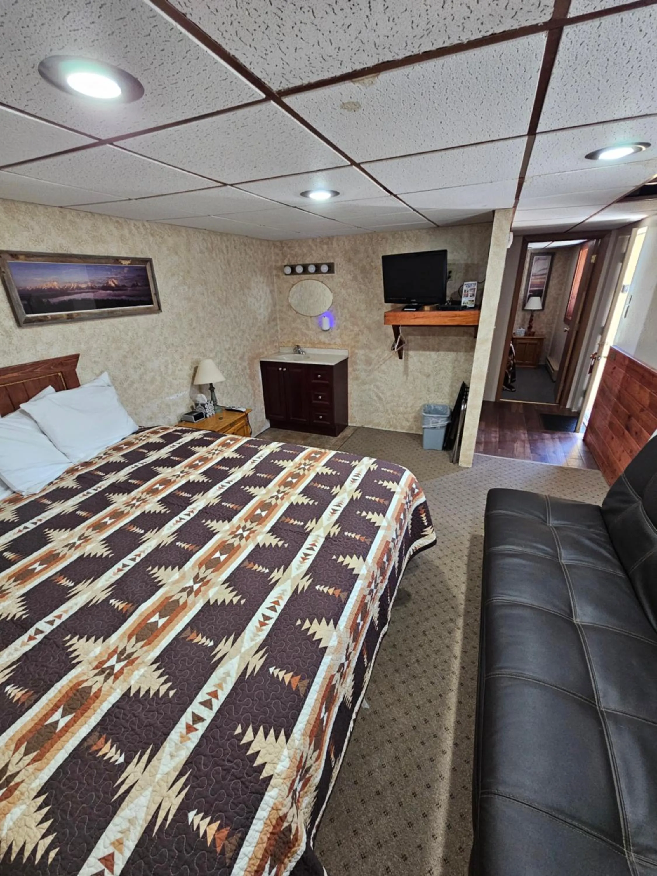 Bed in The Hulett Motel