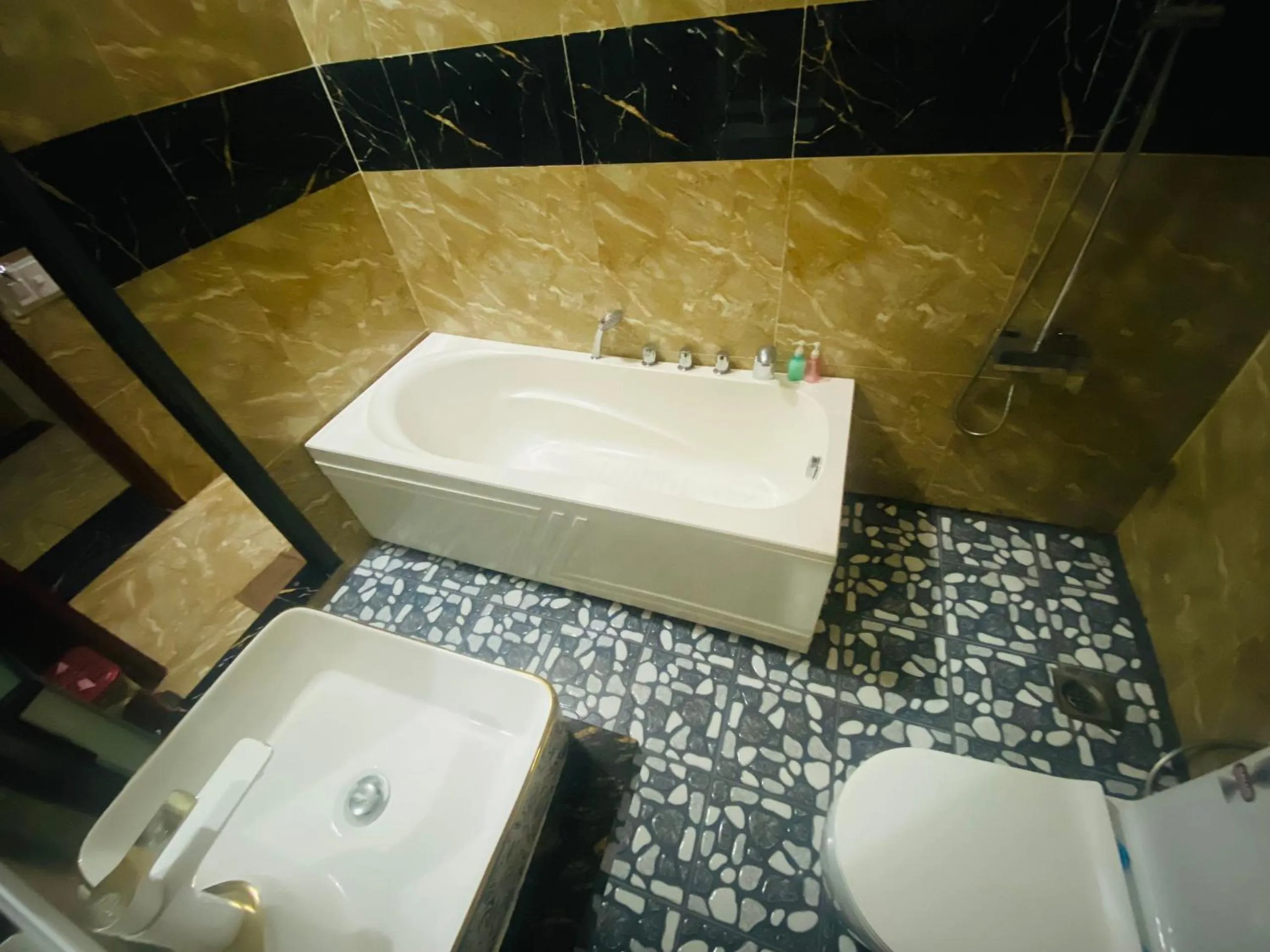 Bathroom in Khách Sạn Khánh Bình - Bình Dương