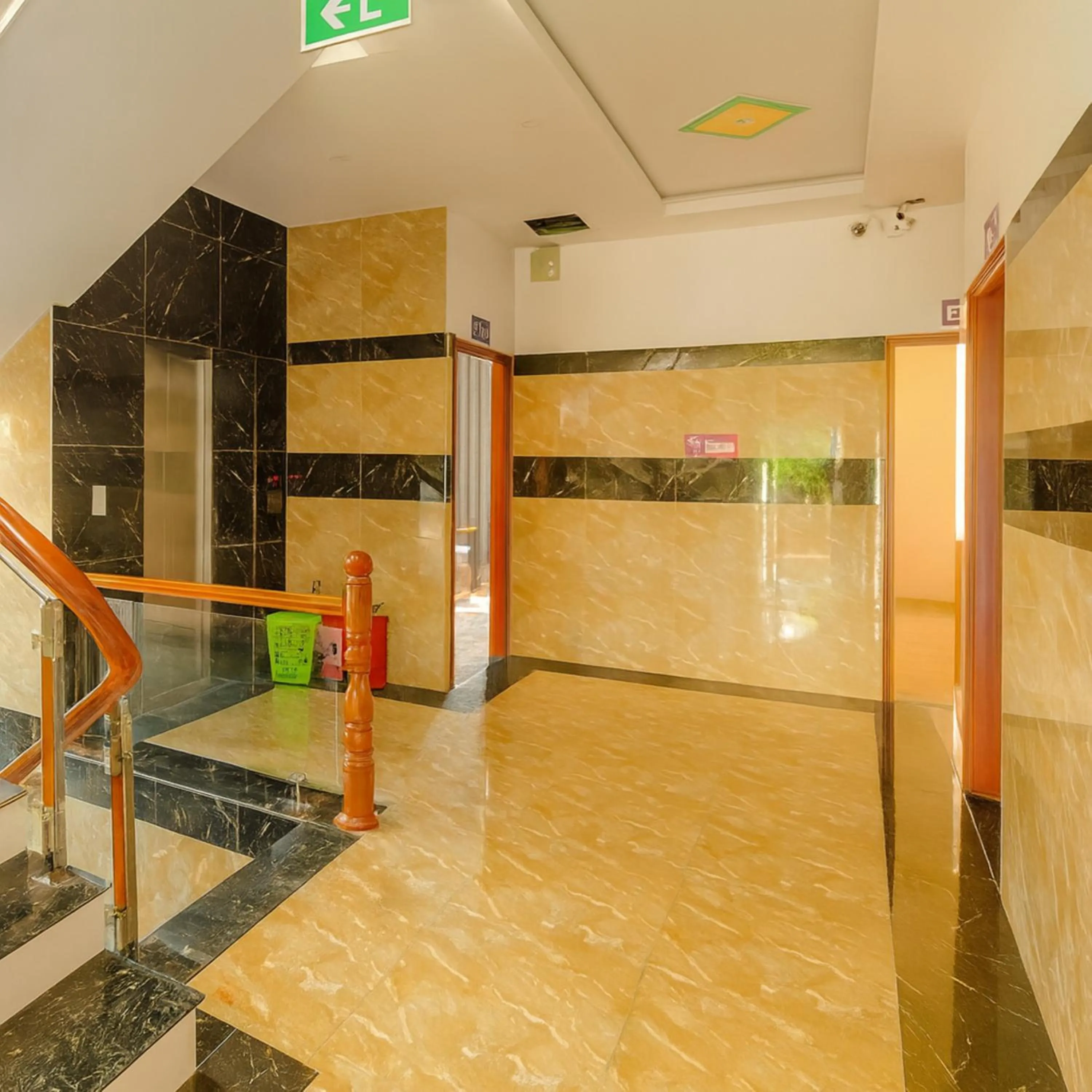 elevator in Khách Sạn Khánh Bình - Bình Dương