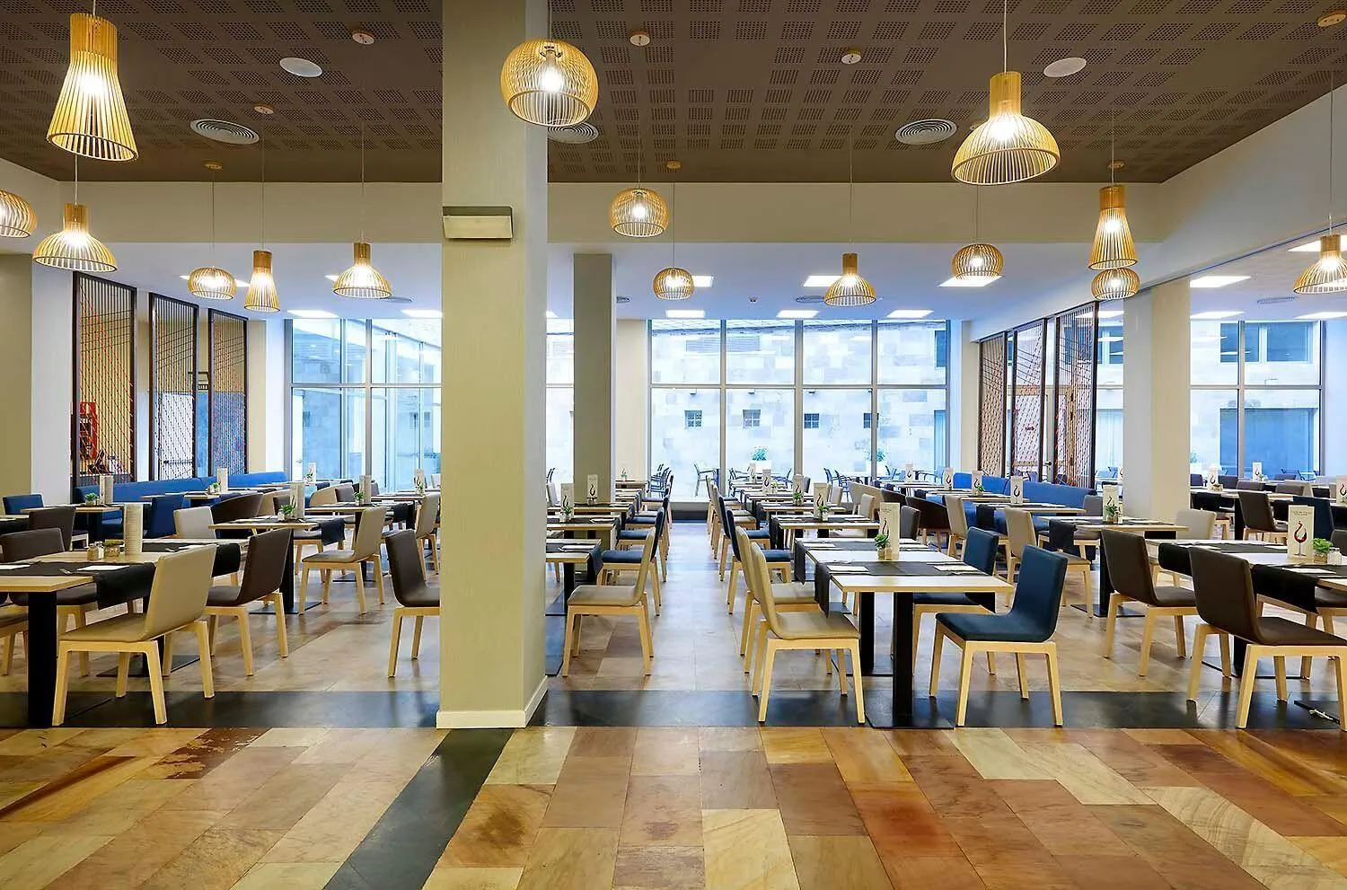 Restaurant/places to eat in Eurostars Las Salinas