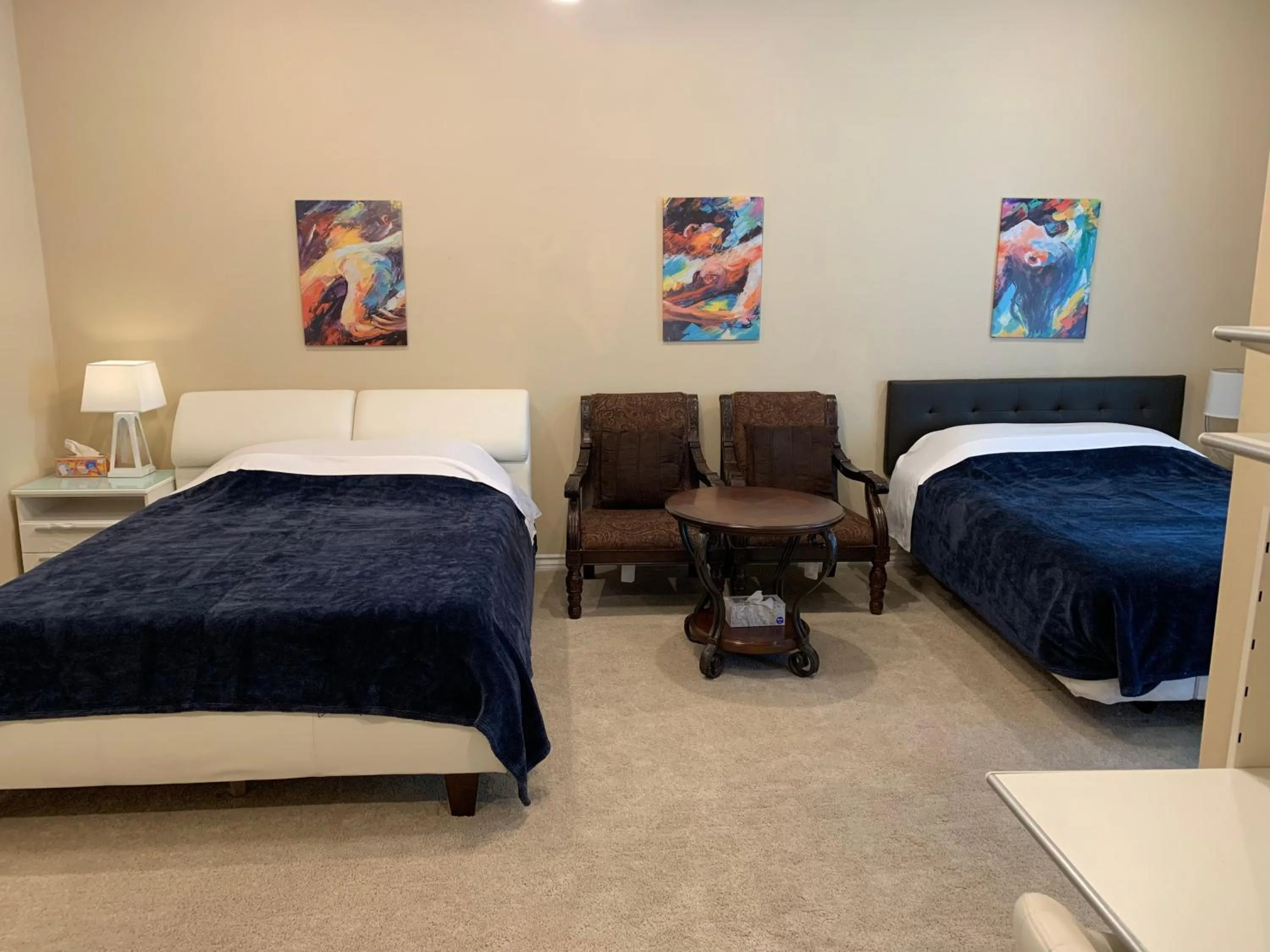 Bedroom, Bed in High End Triplex with Pool