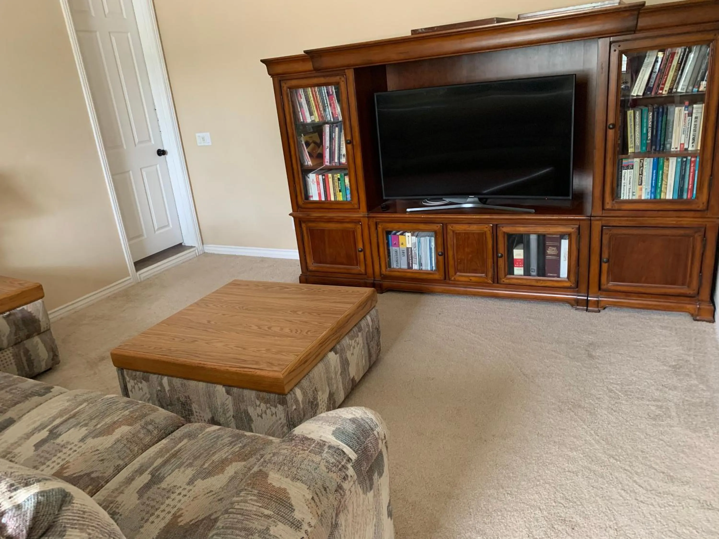 Library in High End Triplex with Pool