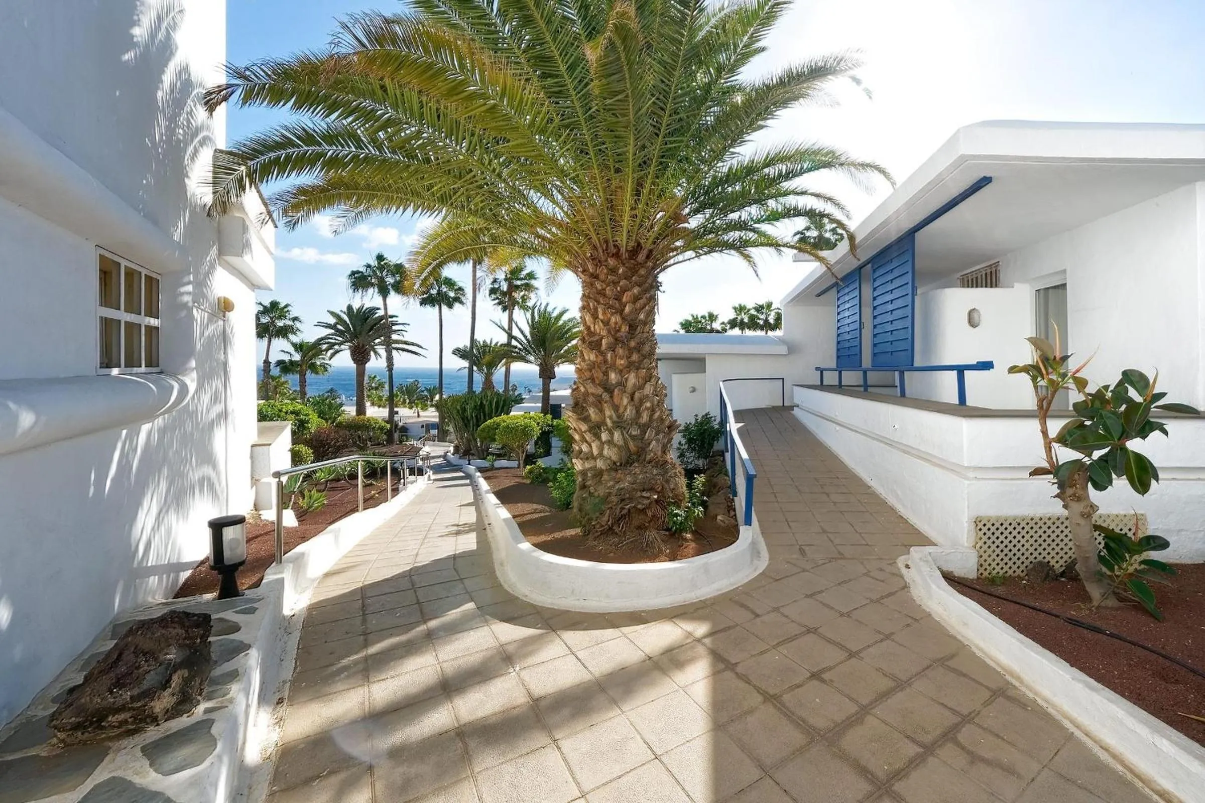 Property building in Labranda El Dorado