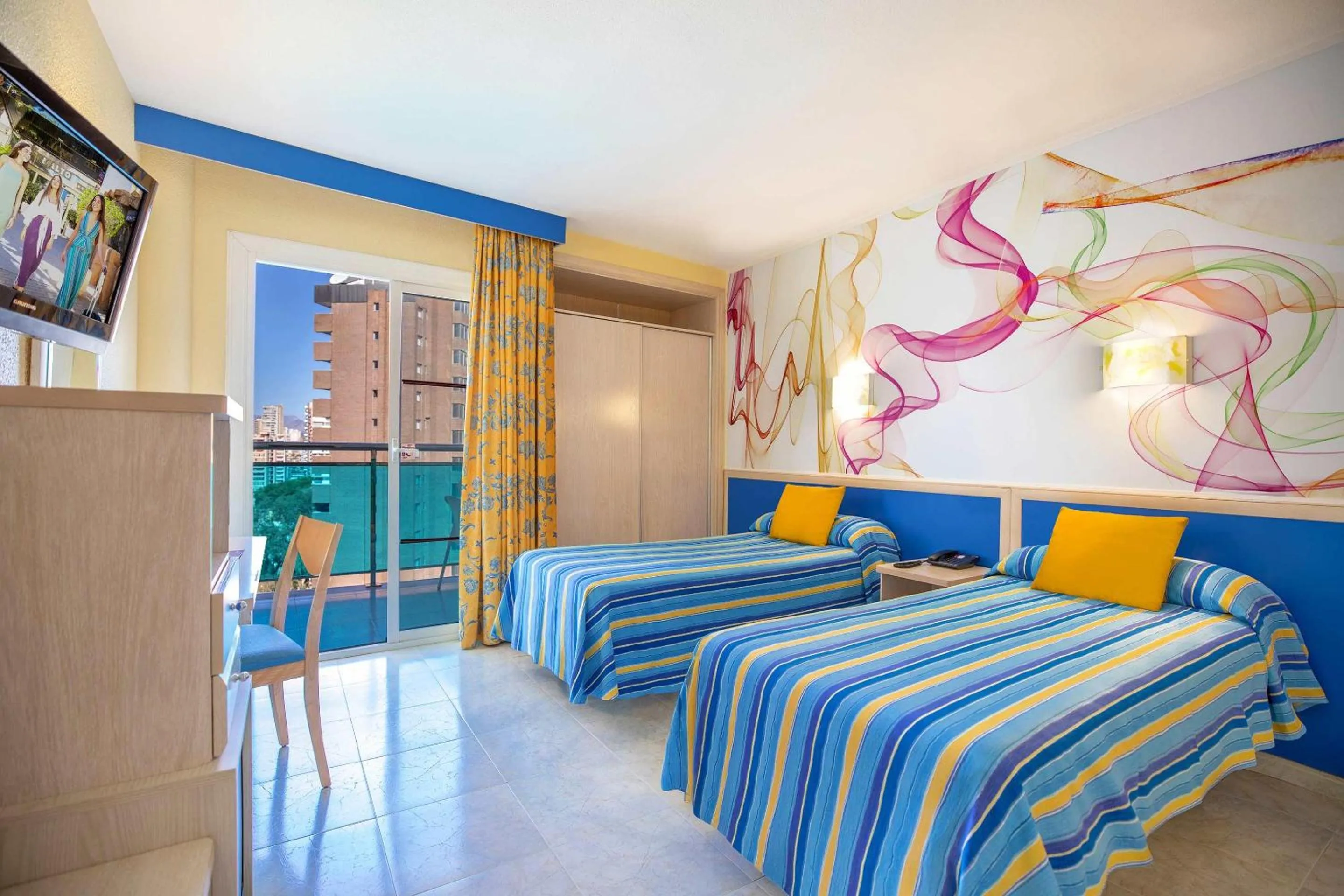 Photo of the whole room, Bed in Hotel Servigroup Rialto