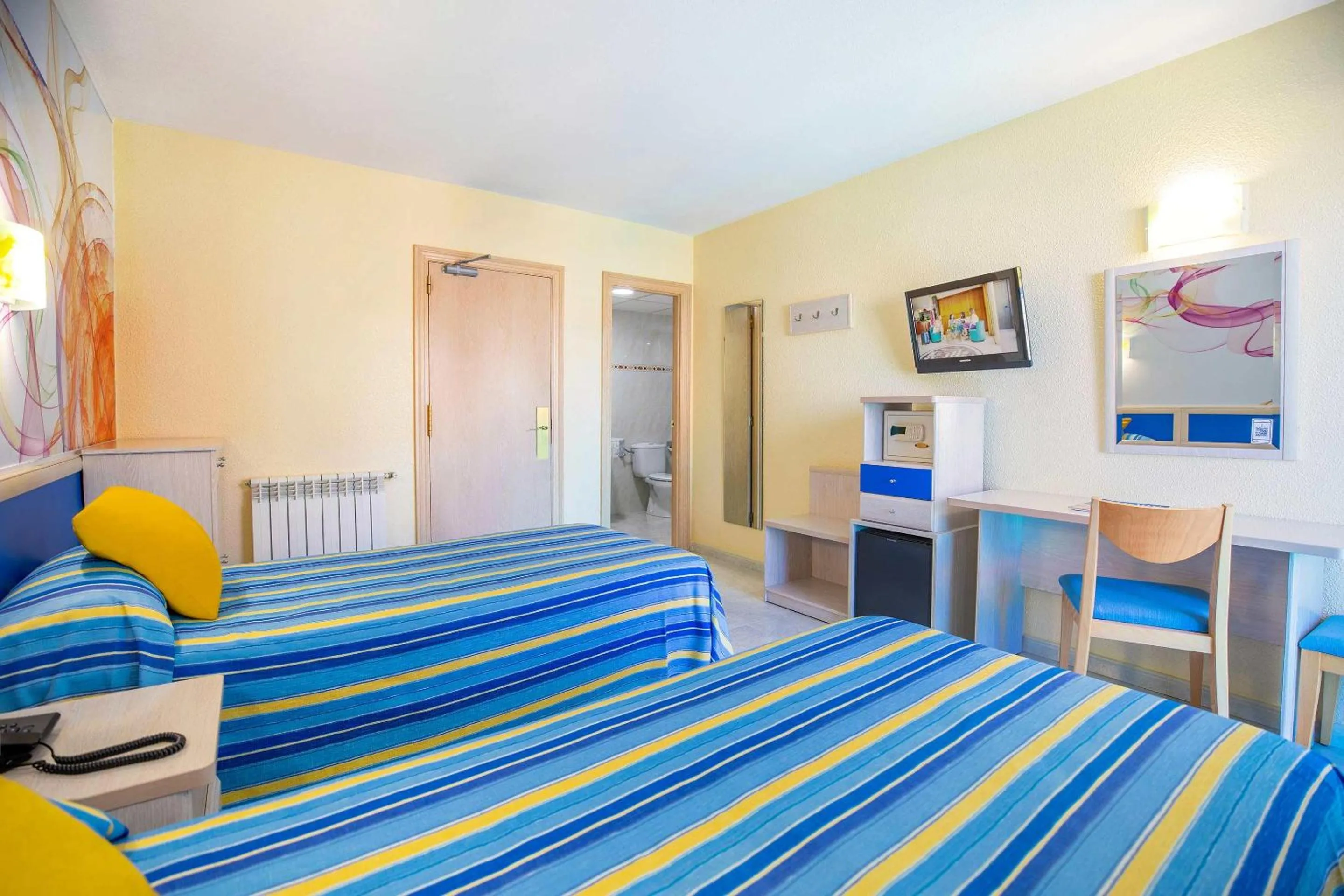 Photo of the whole room, Bed in Hotel Servigroup Rialto