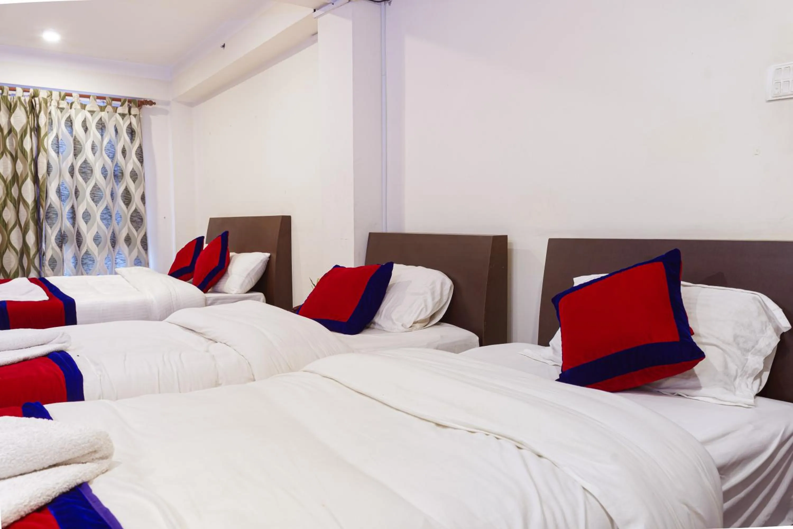 Bedroom, Bed in Sweet Inn