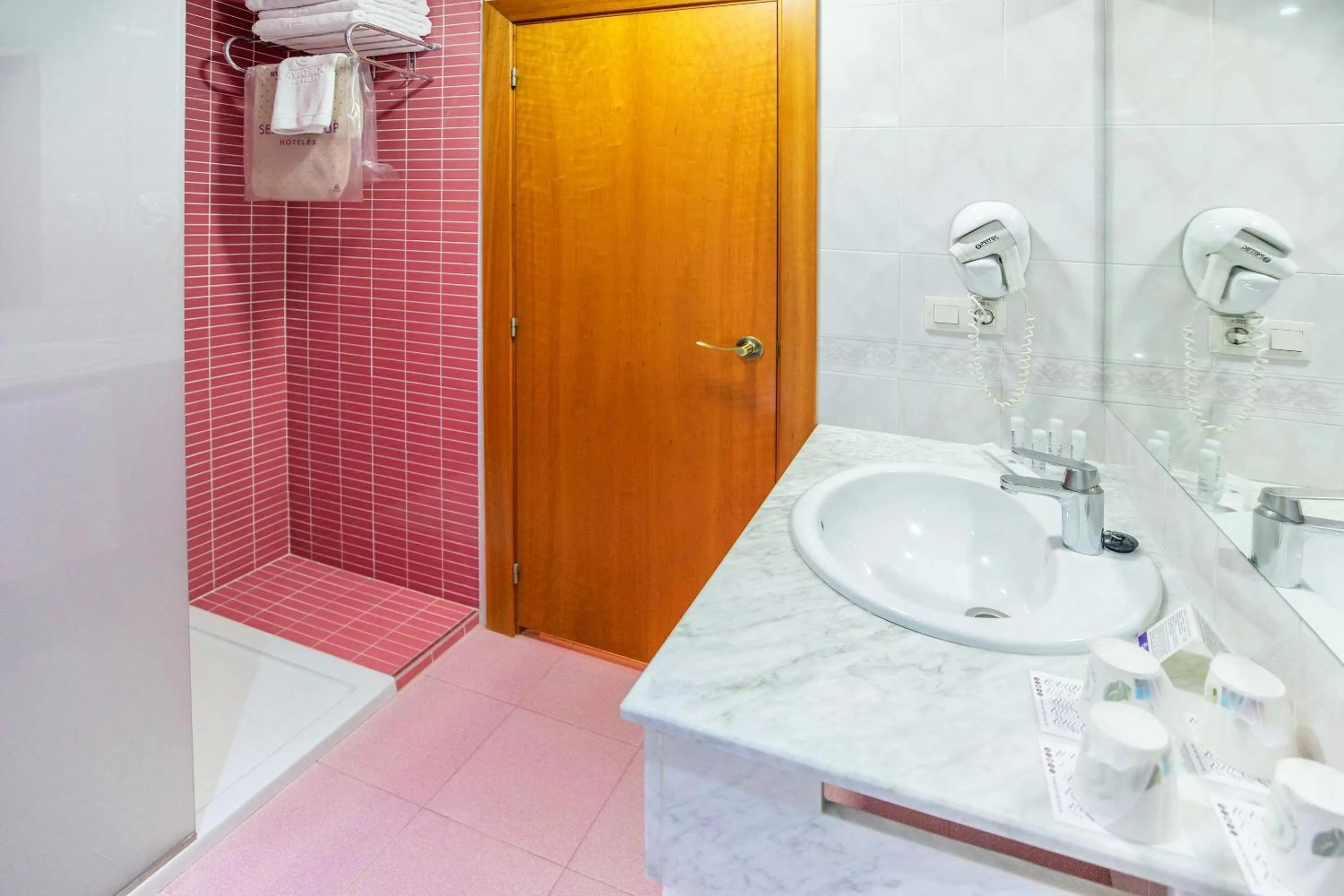 Bathroom in Hotel Servigroup La Zenia 4 Sup