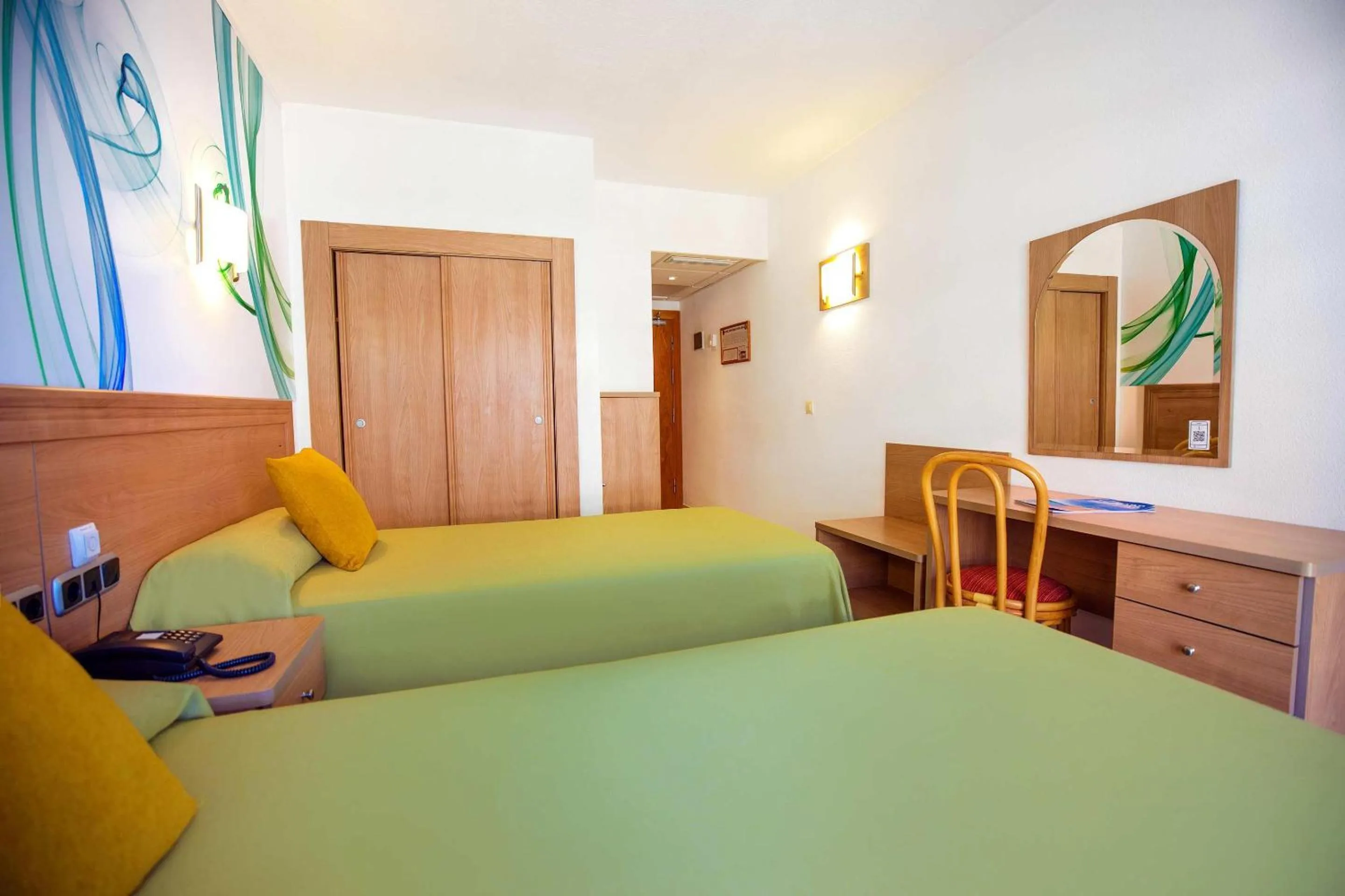 Photo of the whole room, Bed in Hotel Servigroup Papa Luna 4 Sup