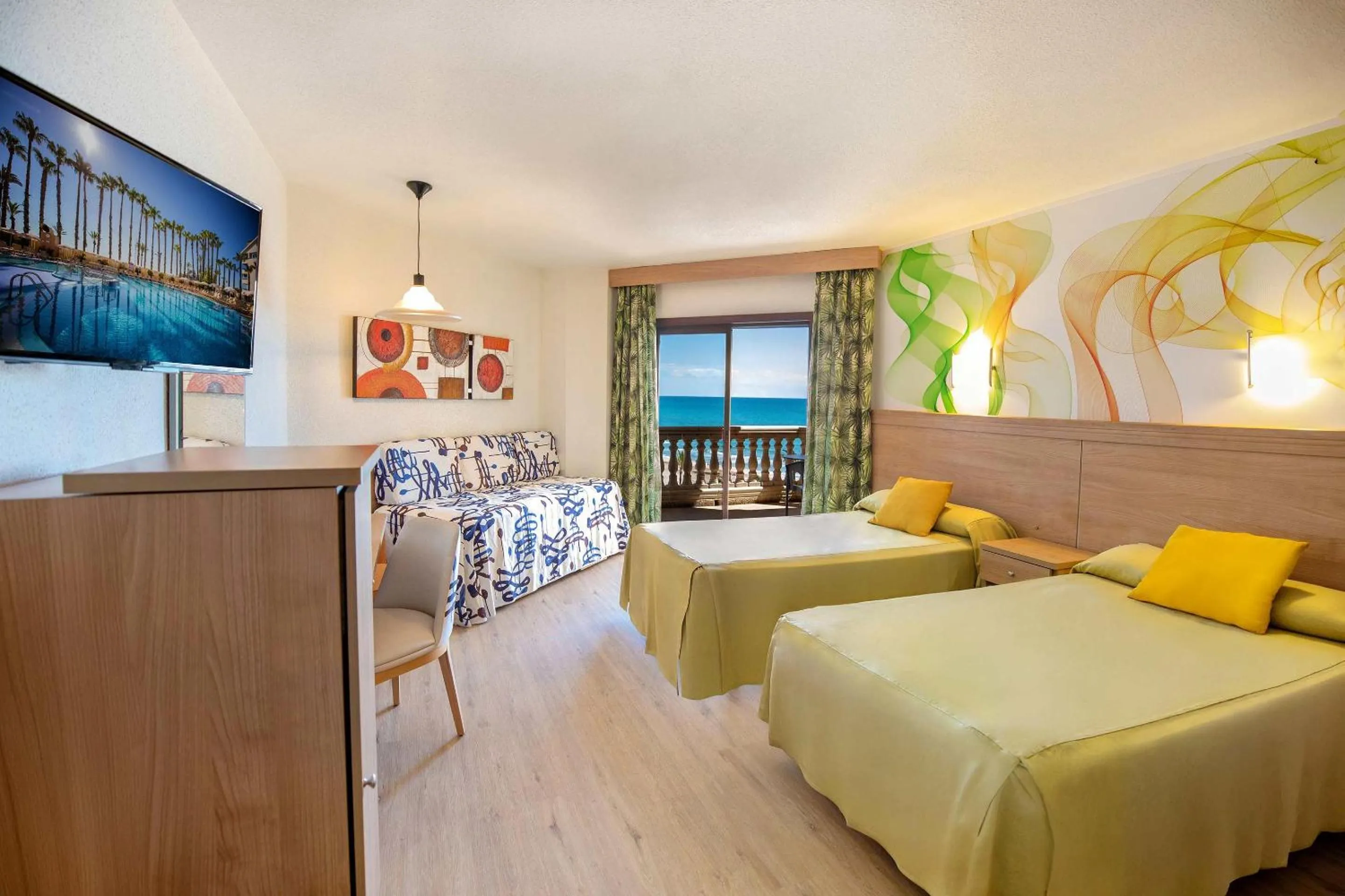 Photo of the whole room, Bed in Hotel Servigroup Papa Luna 4 Sup