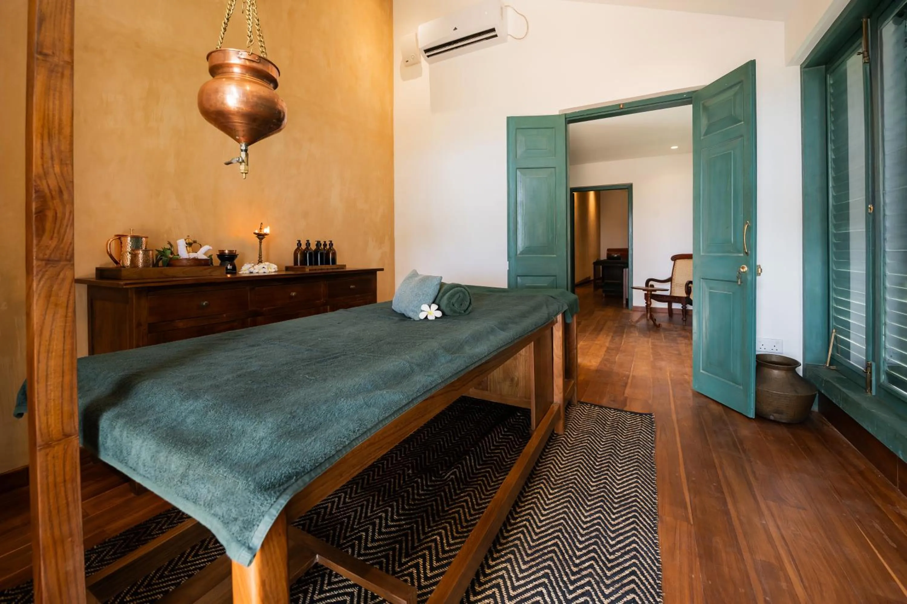 Spa and wellness centre/facilities, Bed in Kayaam Wellness