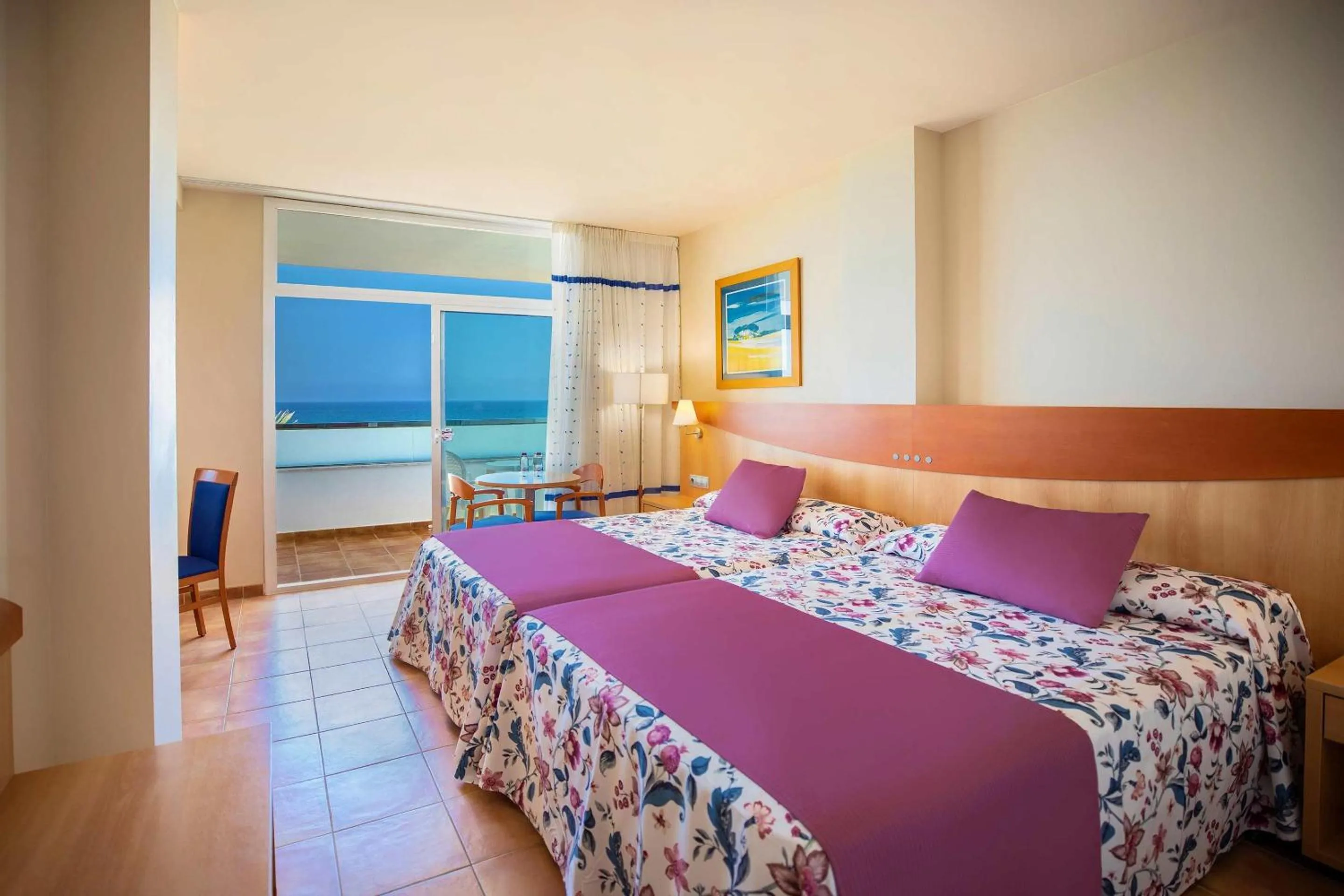 Photo of the whole room, Bed in Hotel Servigroup Marina Playa
