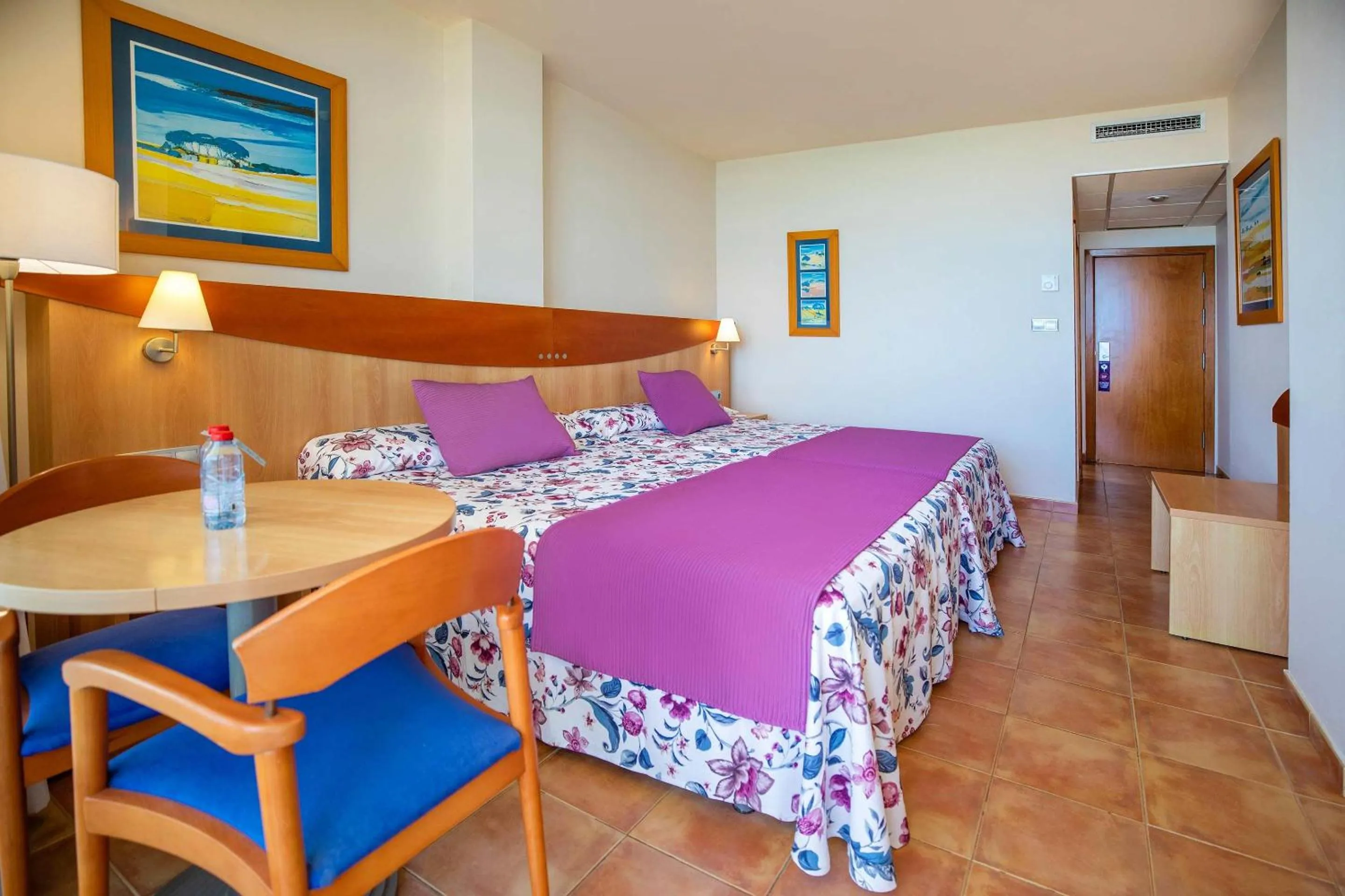 Photo of the whole room, Bed in Hotel Servigroup Marina Playa