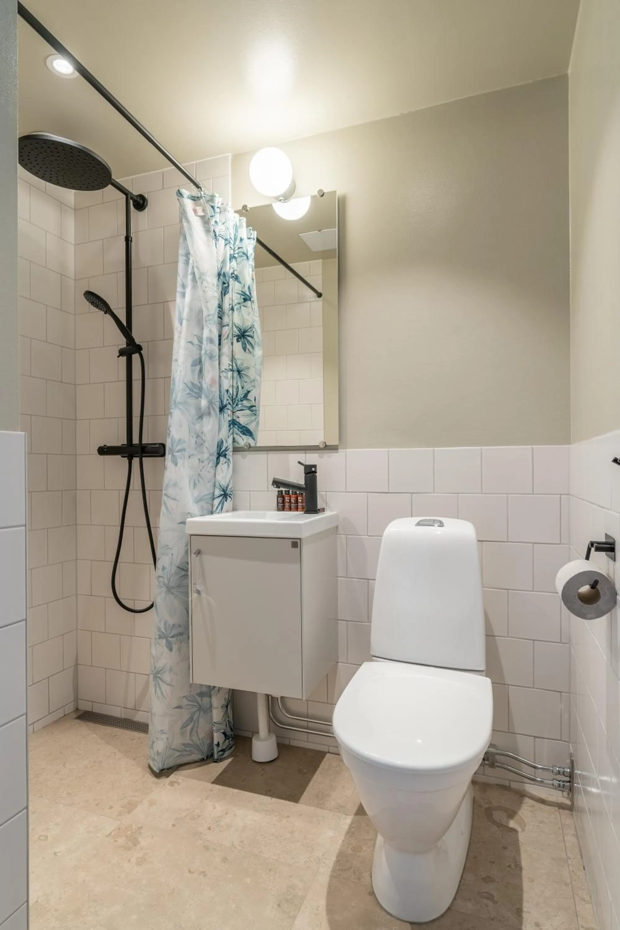 Bathroom in Hotell Hanöhus Hällevik