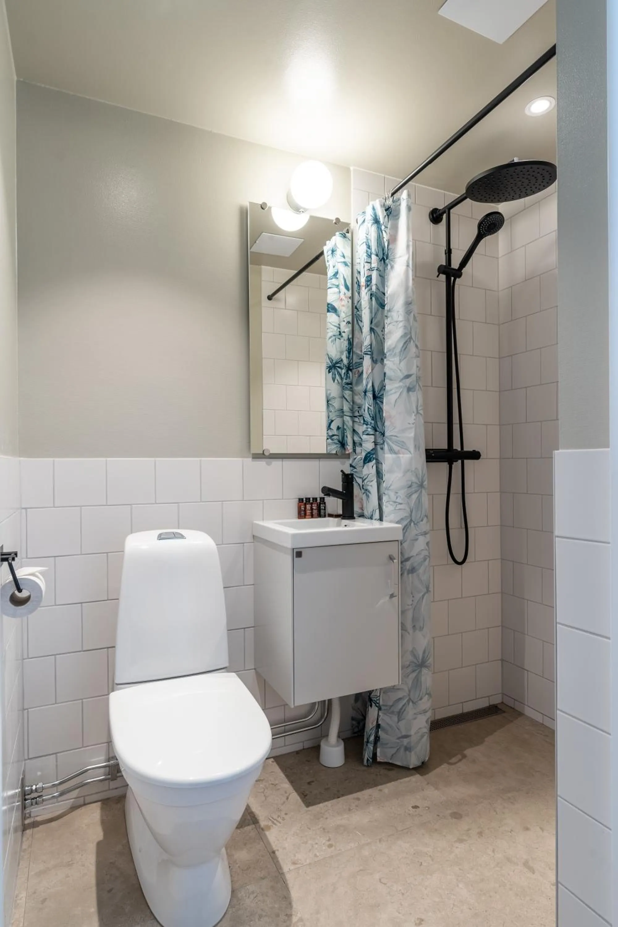 Shower in Hotell Hanöhus Hällevik