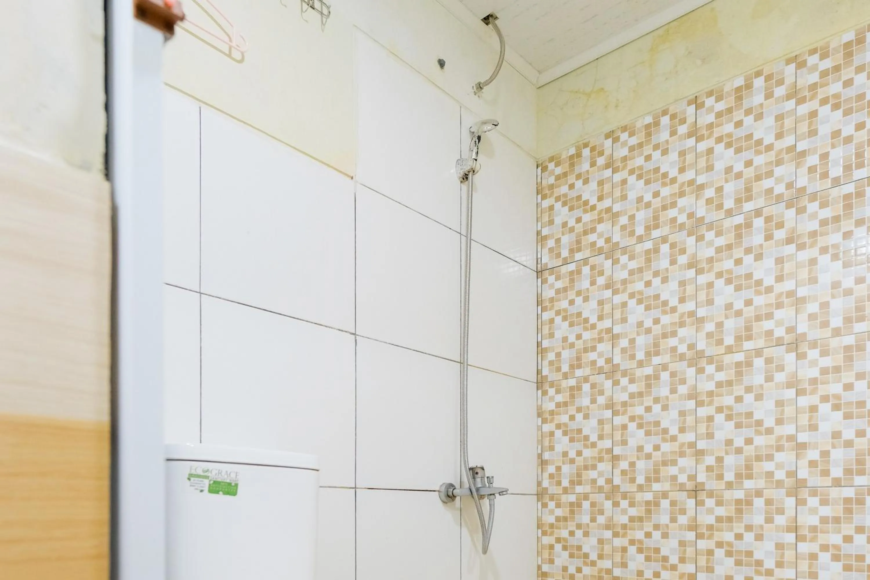 Bathroom in Sans Hotel Havila Bengkulu