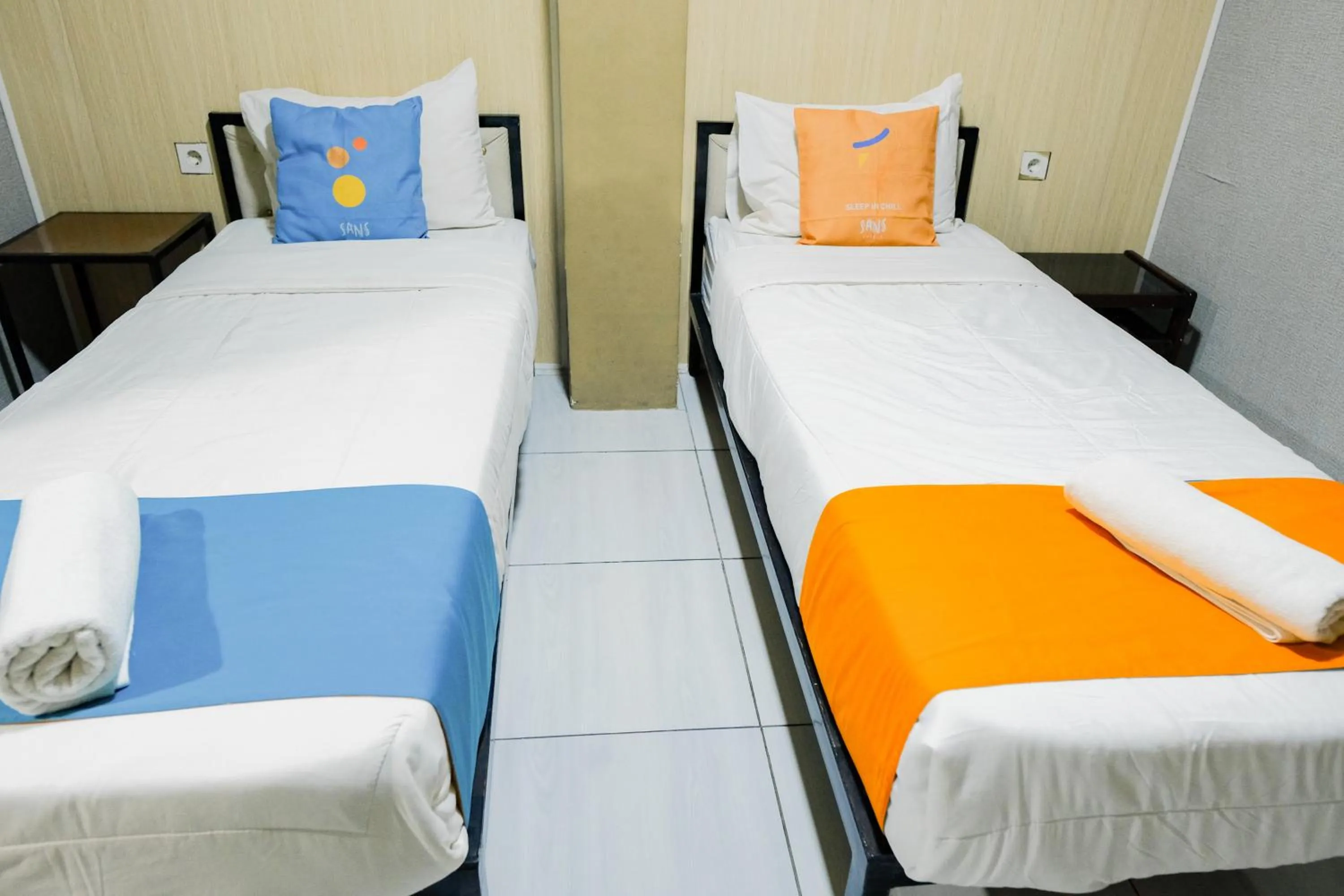 Bedroom, Bed in Sans Hotel Havila Bengkulu