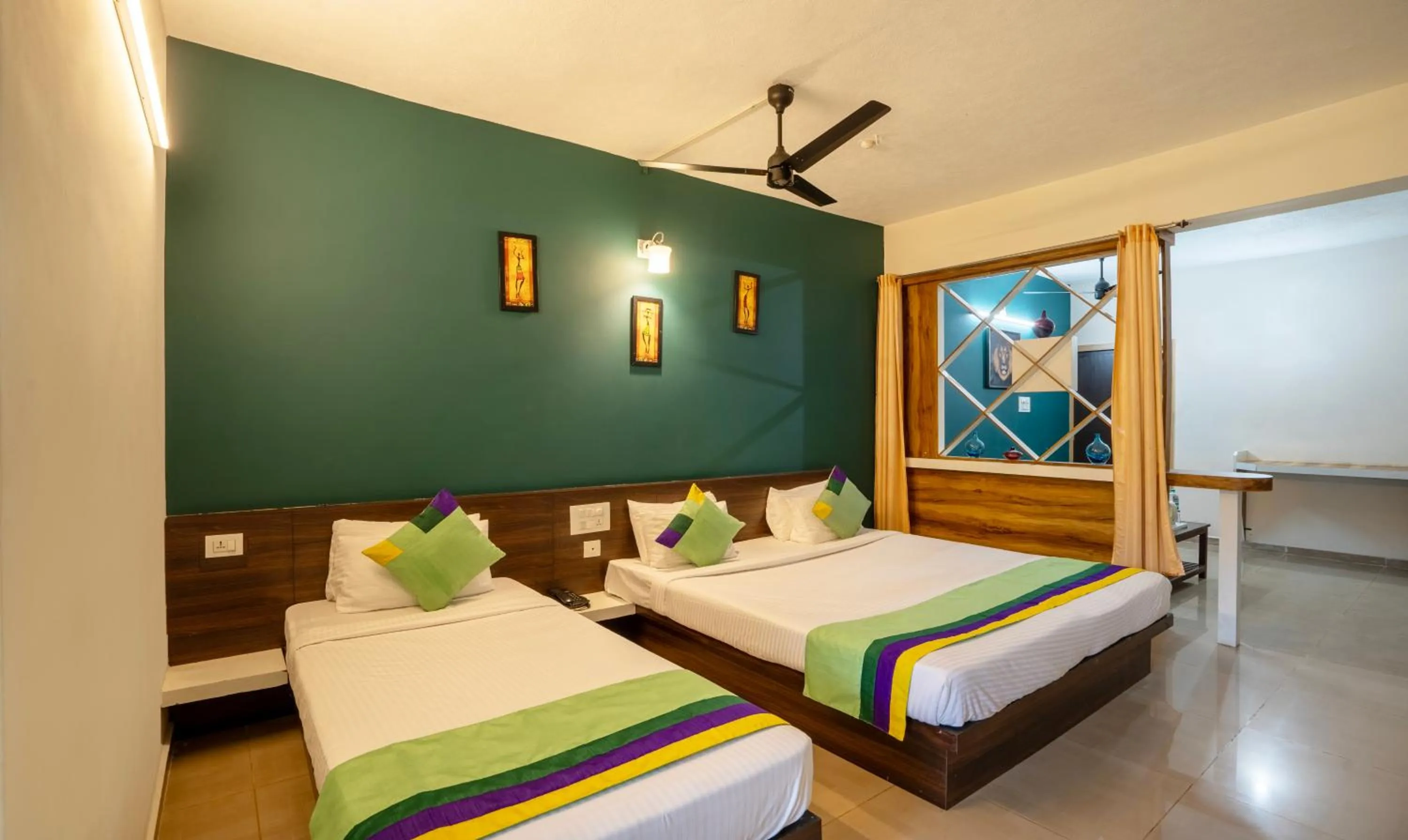 Bedroom, Bed in Itsy Hotels Vijaya Residency
