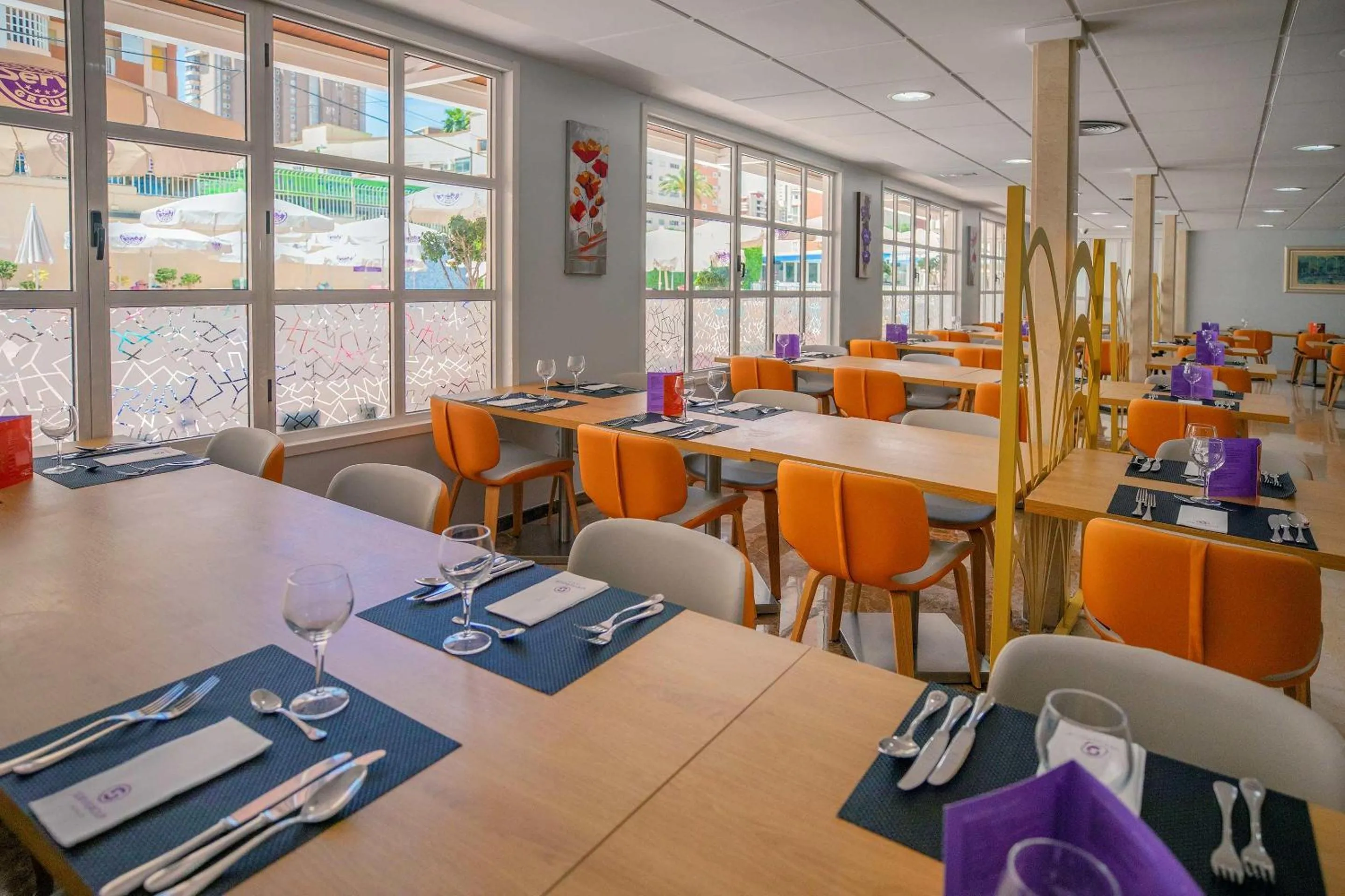 Restaurant/places to eat in Hotel Servigroup Nereo