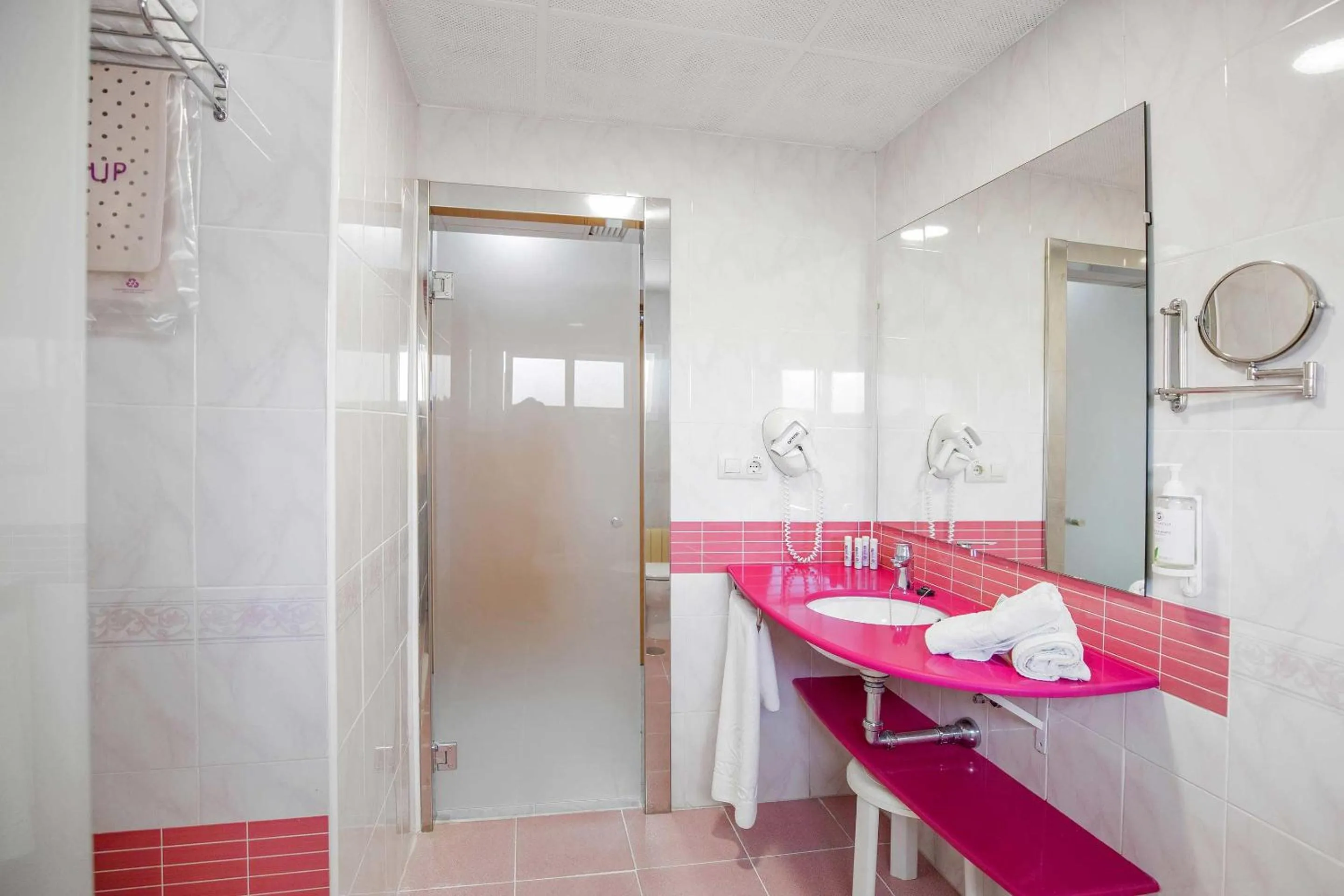 Bathroom in Hotel Servigroup Nereo