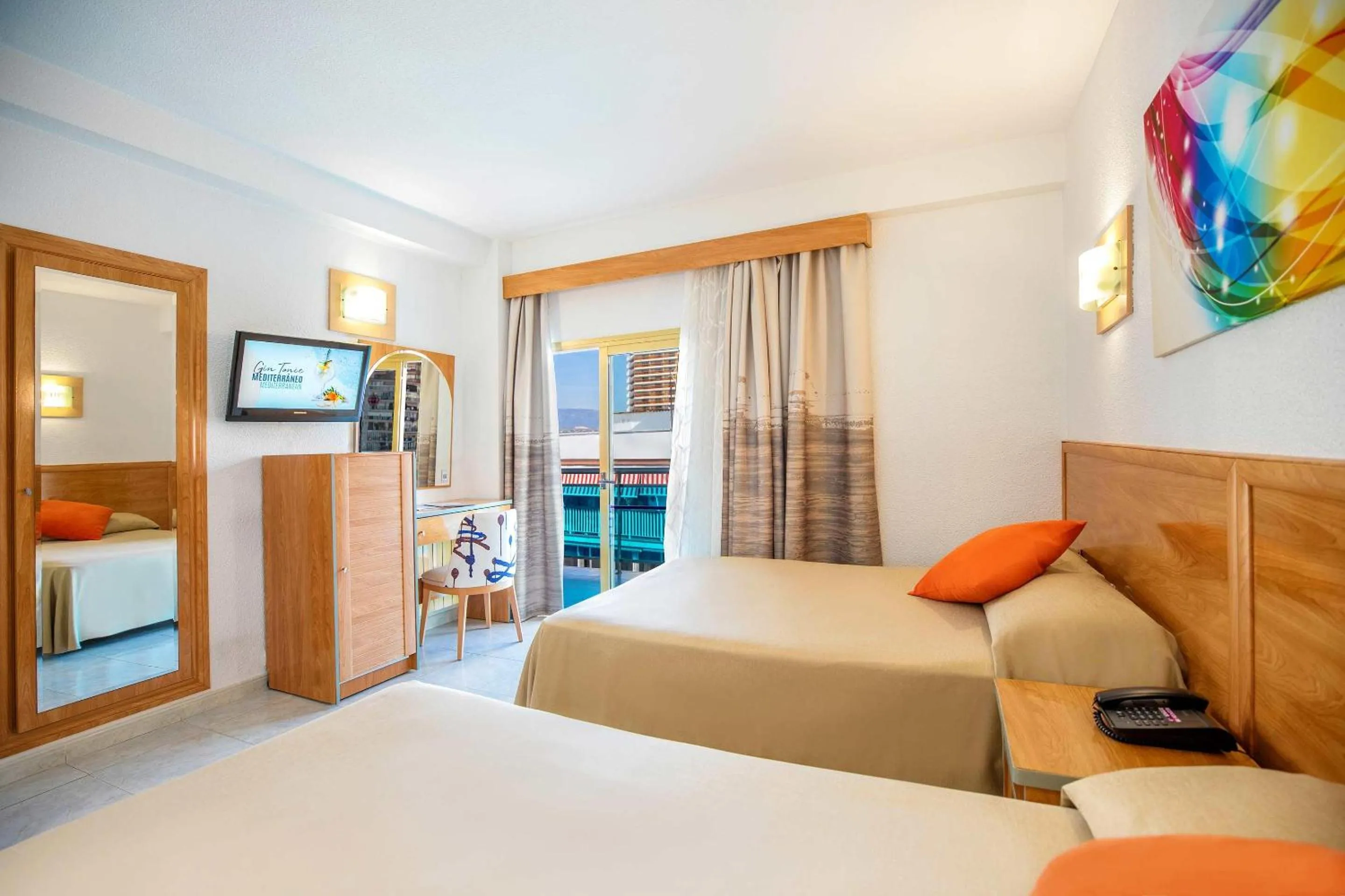 Photo of the whole room, Bed in Hotel Servigroup Nereo