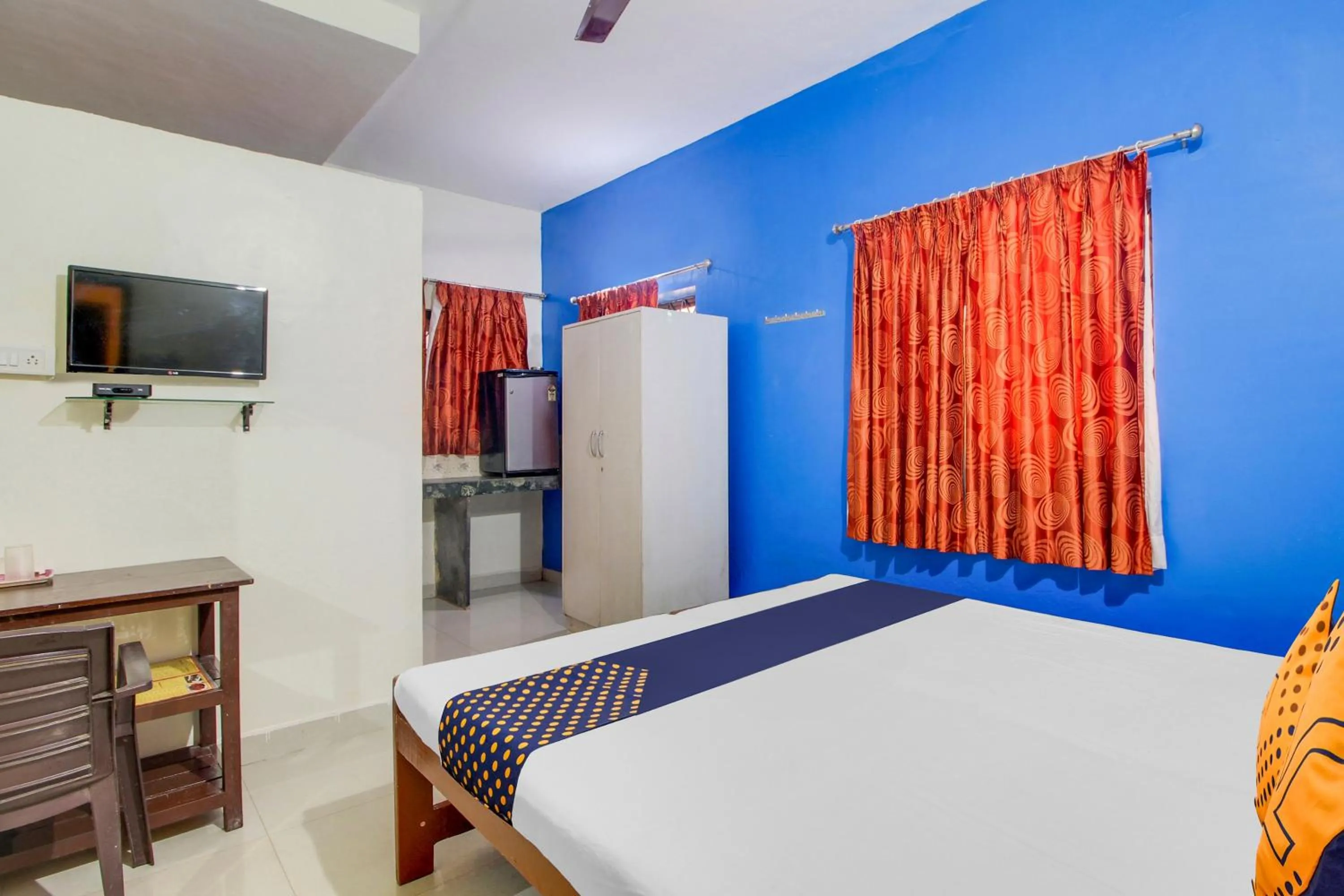 Bedroom, Bed in SPOT ON S.k Guest House