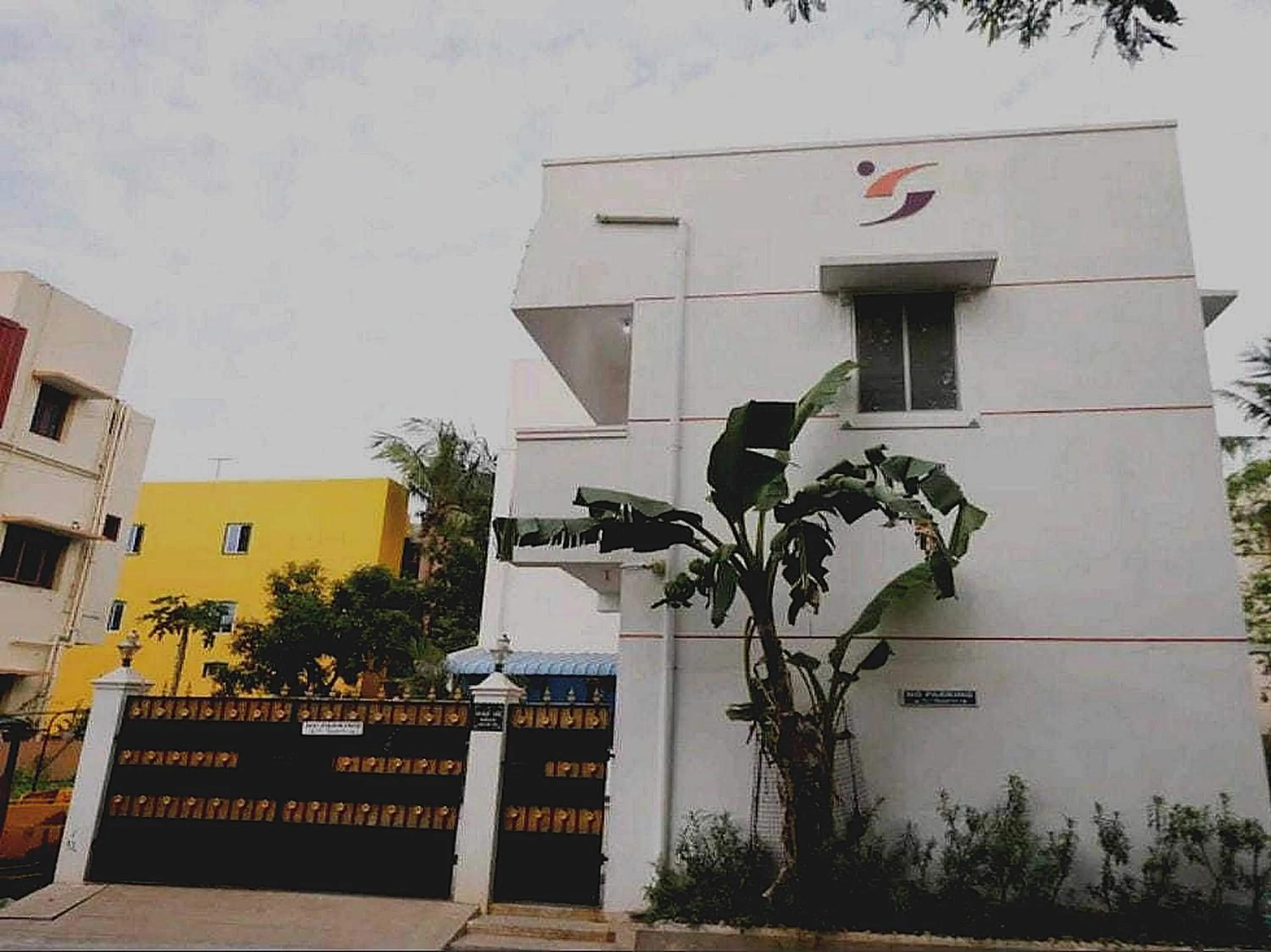 Facade/entrance in Hotel O SHAPPY INN