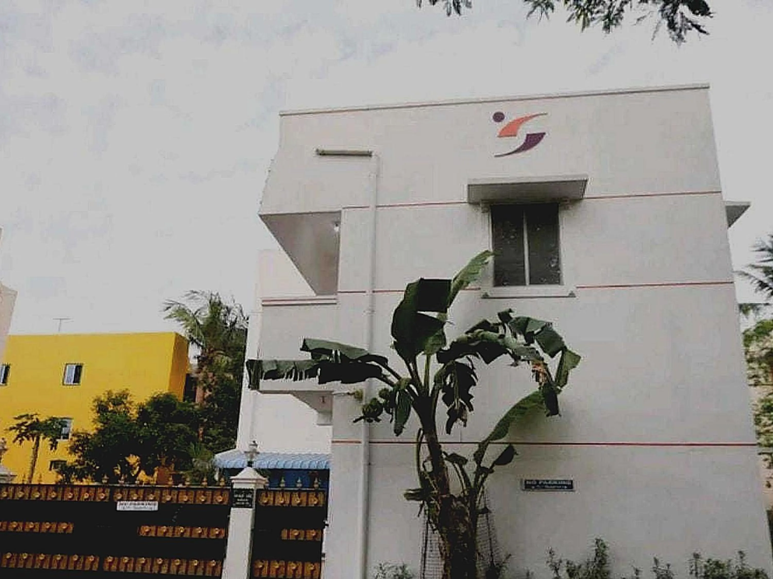 Facade/entrance in Hotel O SHAPPY INN KOYAMBEDU