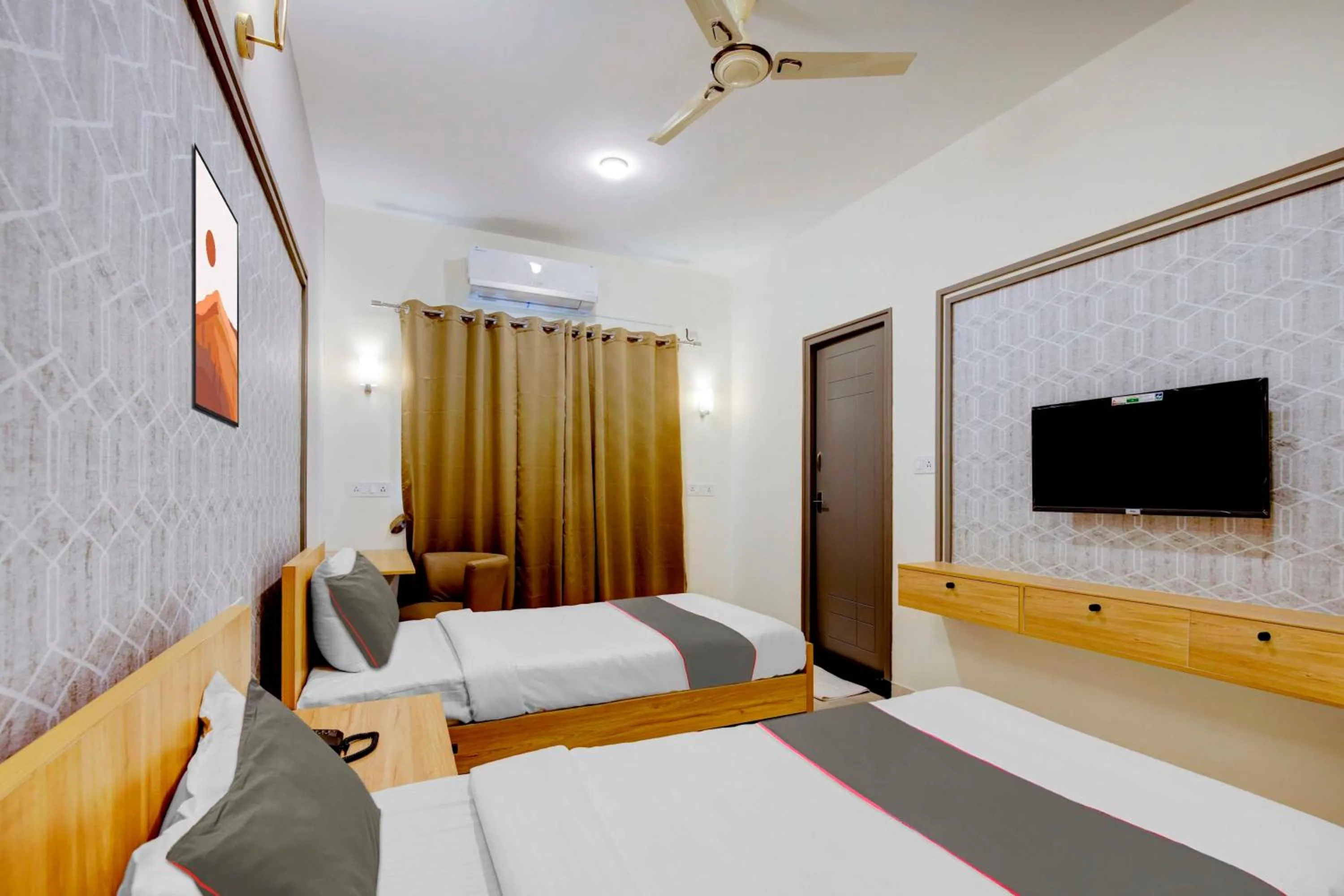 Bedroom, Bed in Super Collection O Royal Elevar