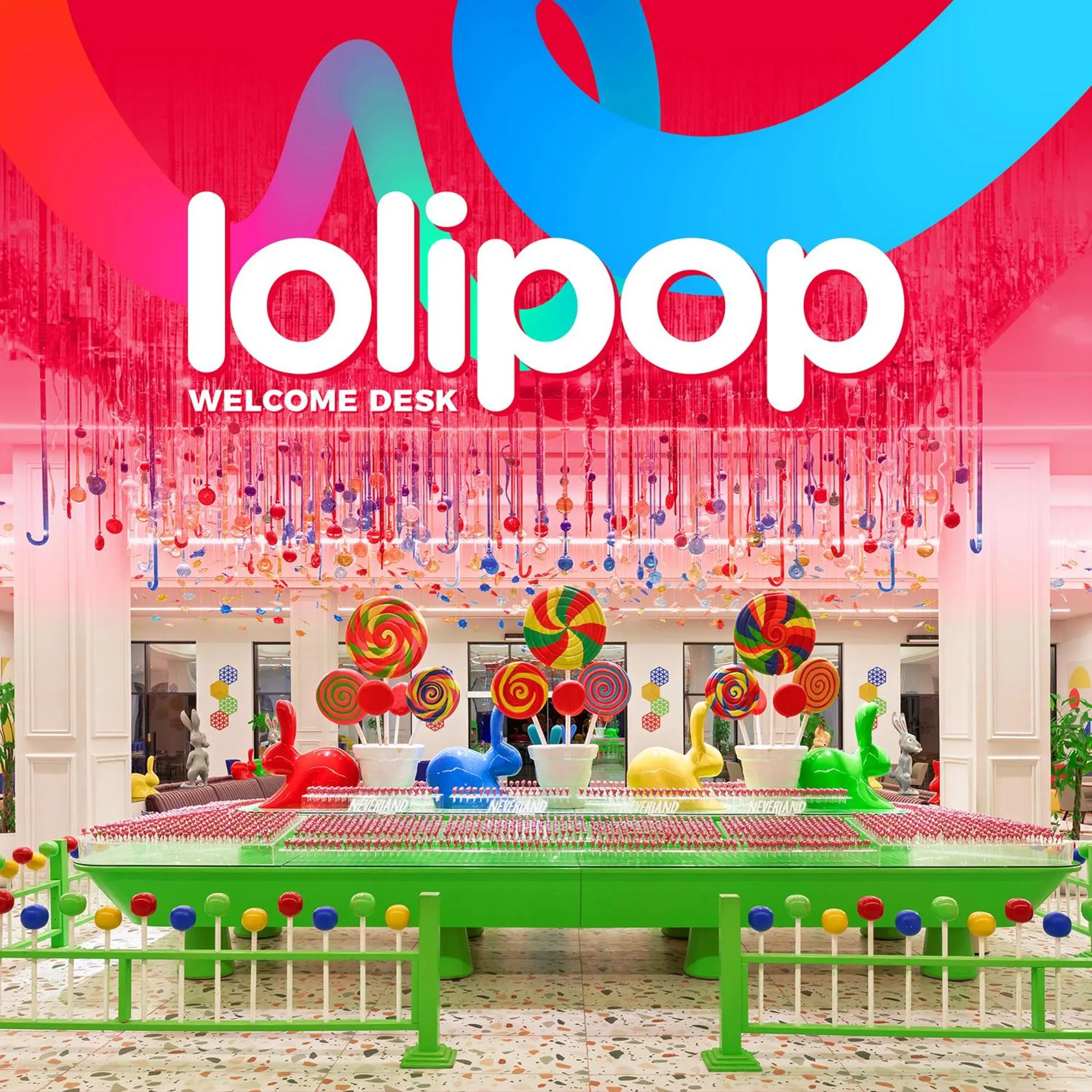 Food and drinks in Neverland City Hurghada - Pickalbatros