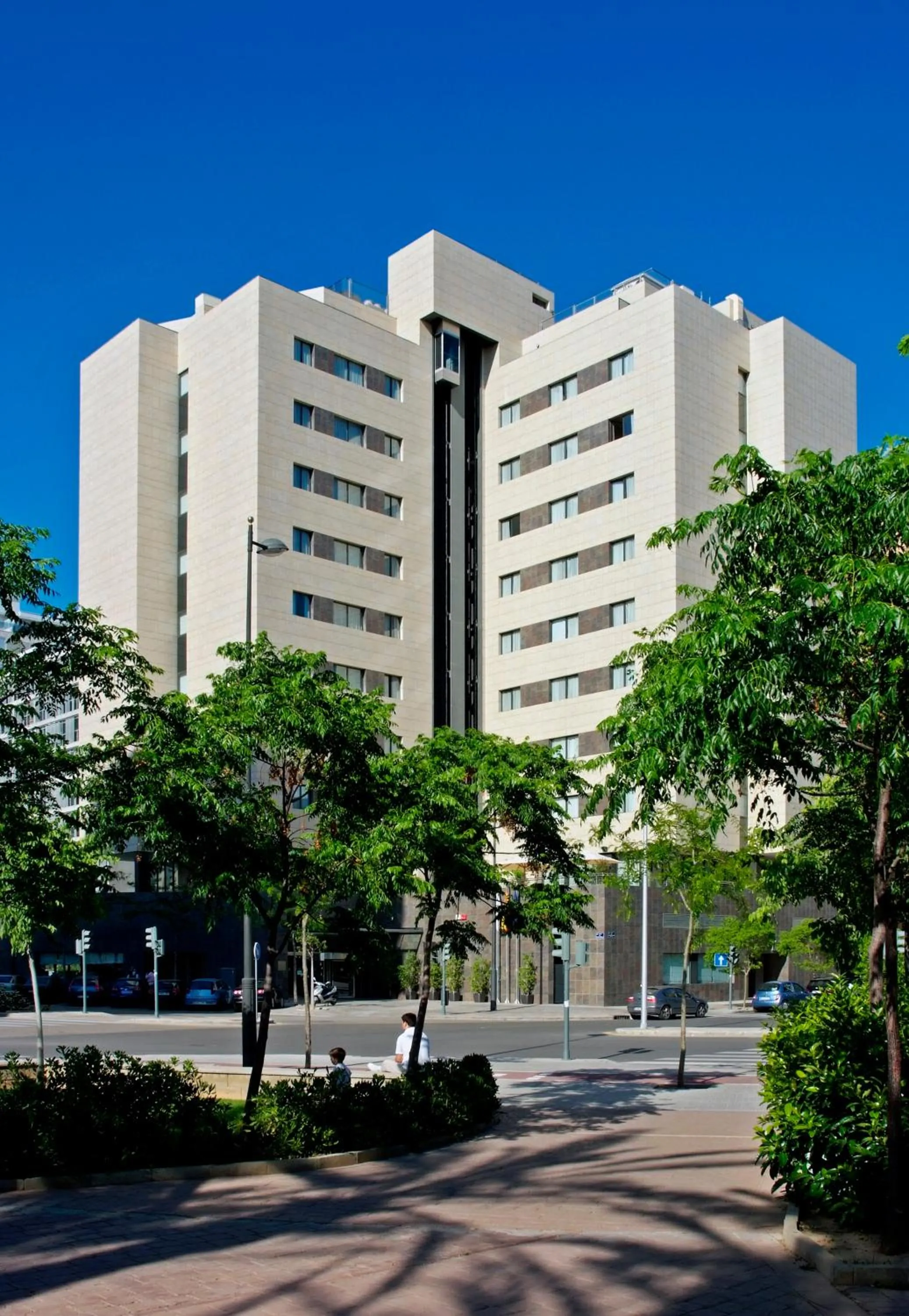 Property building in INNSiDE by Melia Valencia Oceanic