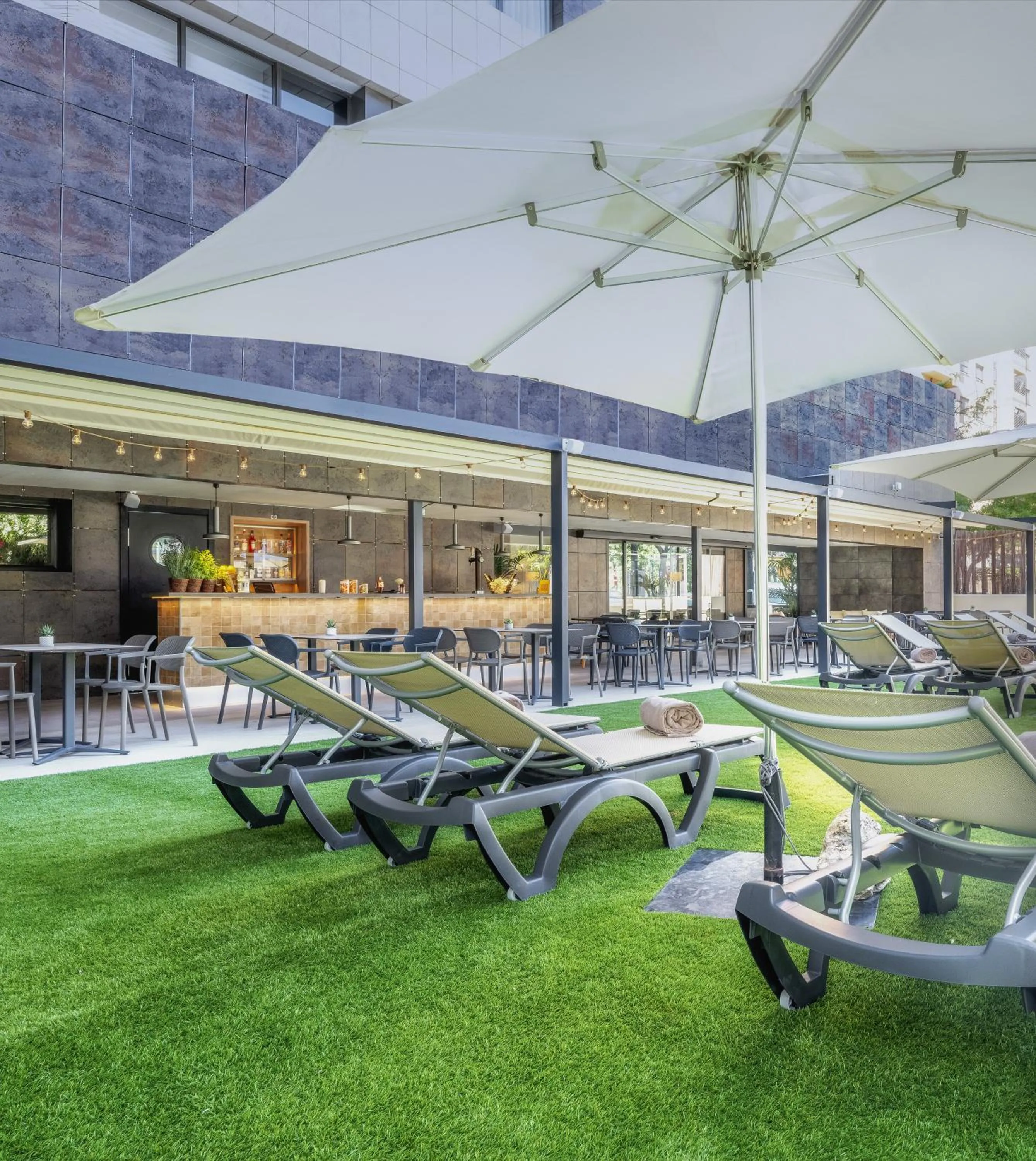 sunbed in INNSiDE by Melia Valencia Oceanic