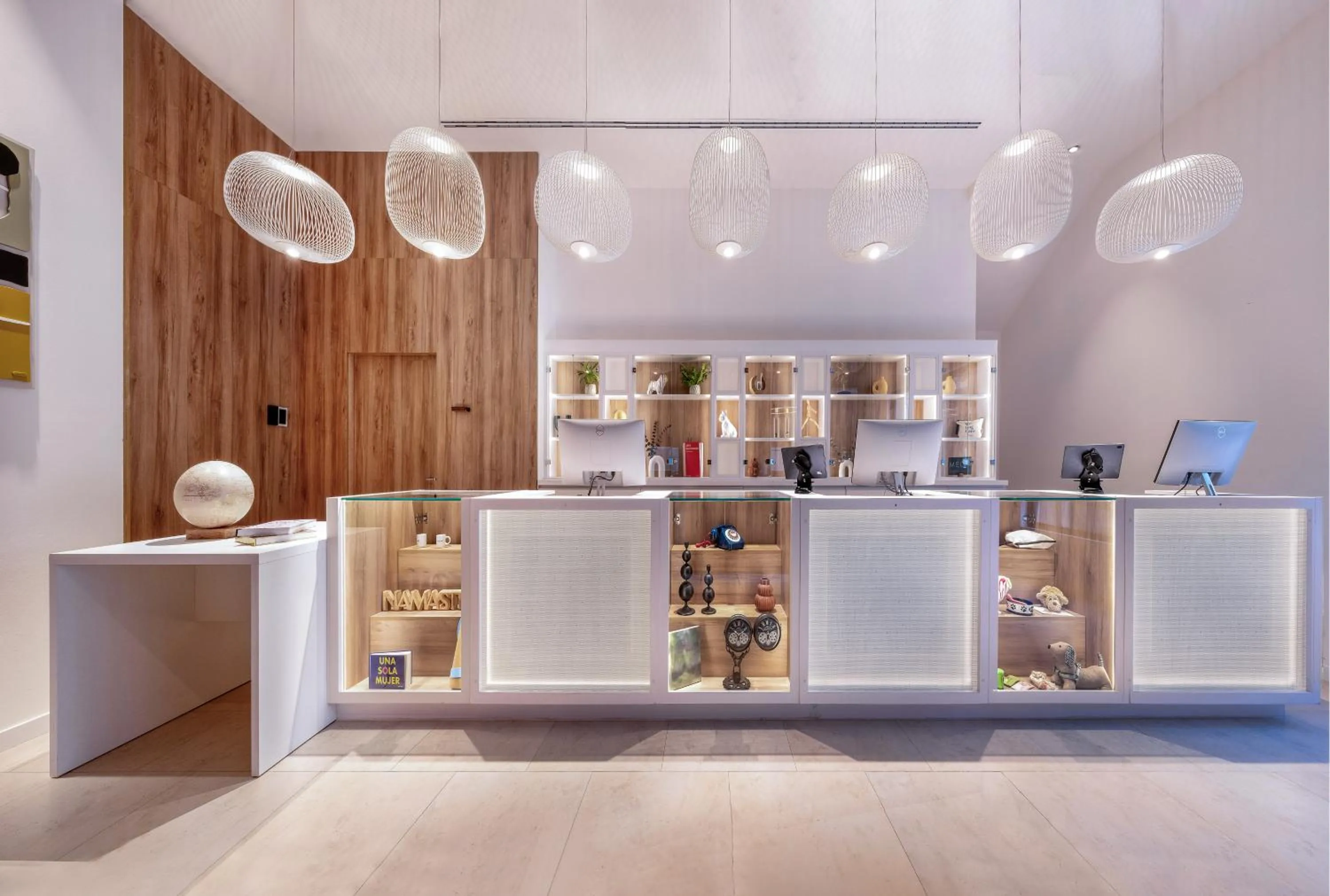 Lobby or reception in INNSiDE by Melia Valencia Oceanic