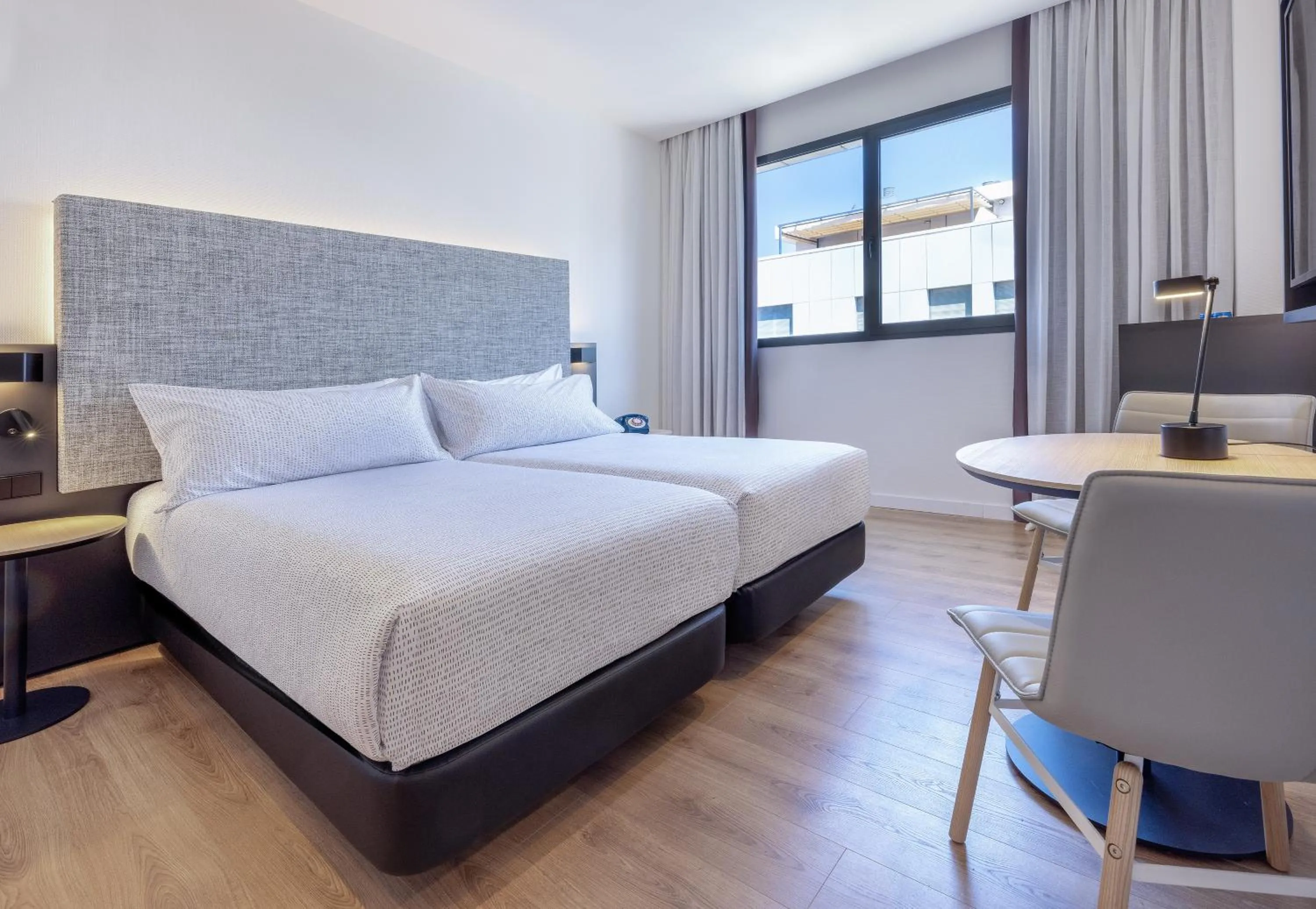 Bed in INNSiDE by Melia Valencia Oceanic