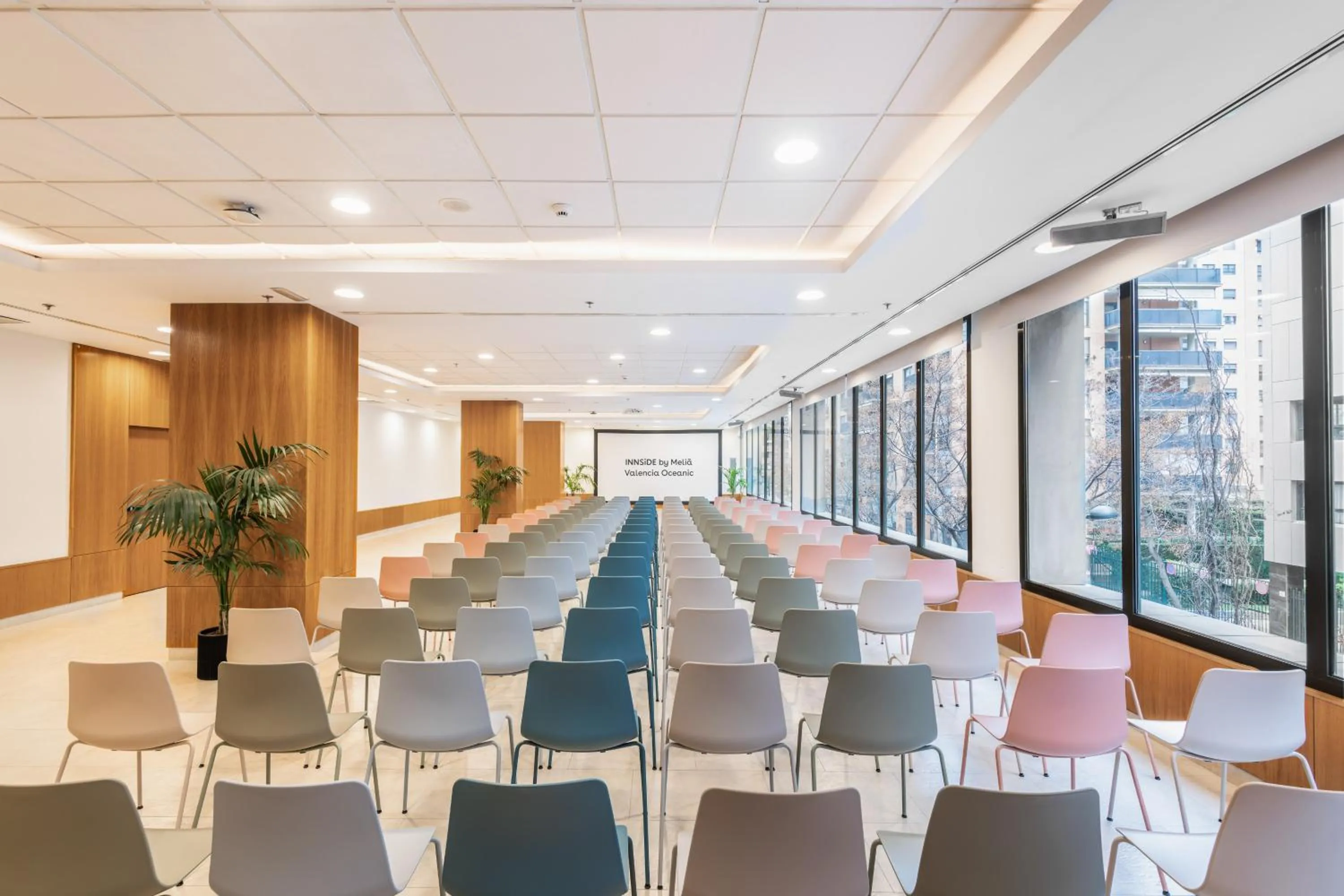 Meeting/conference room in INNSiDE by Melia Valencia Oceanic