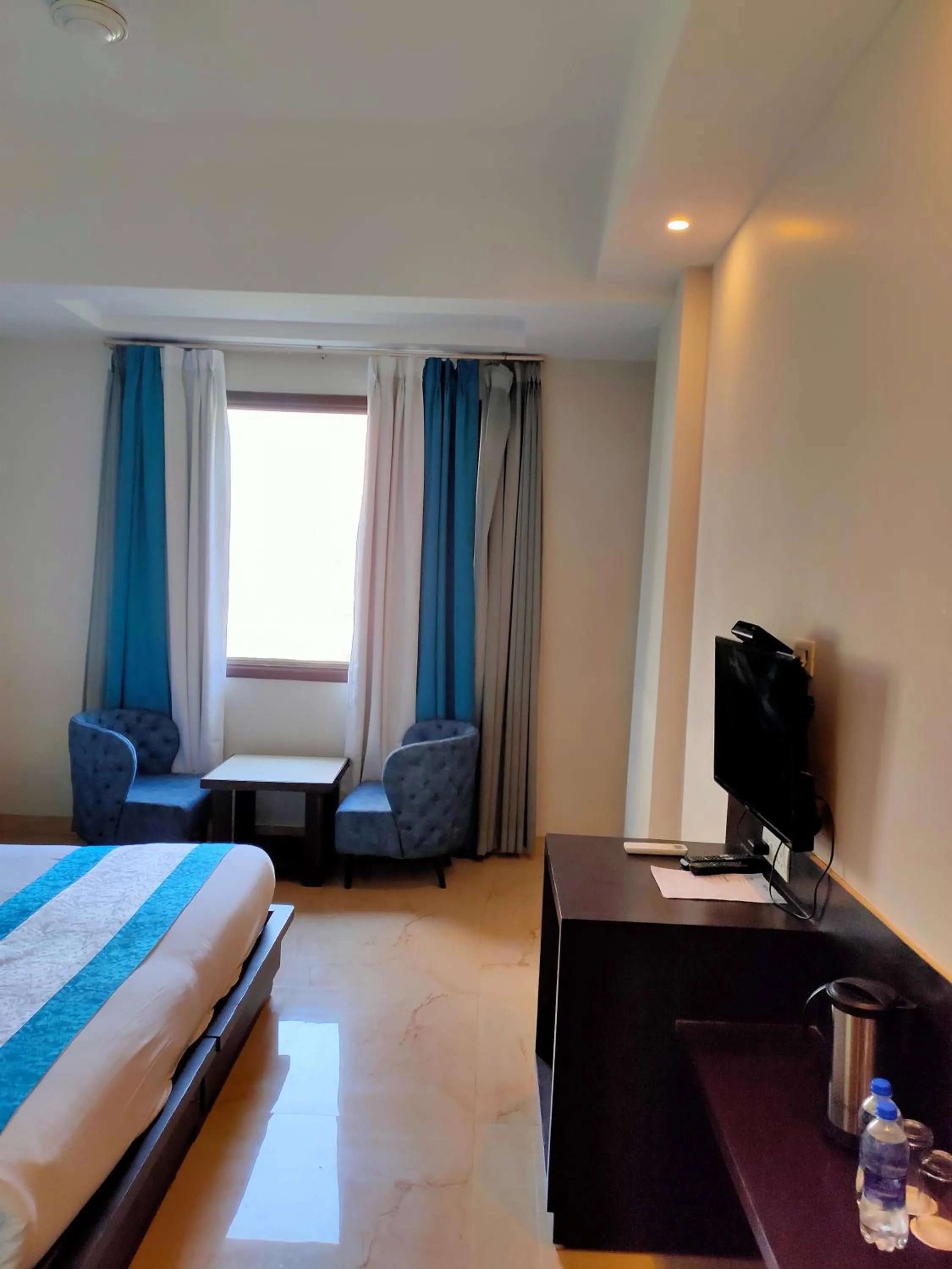 Photo of the whole room, Bed in Hotel Crimson Palace