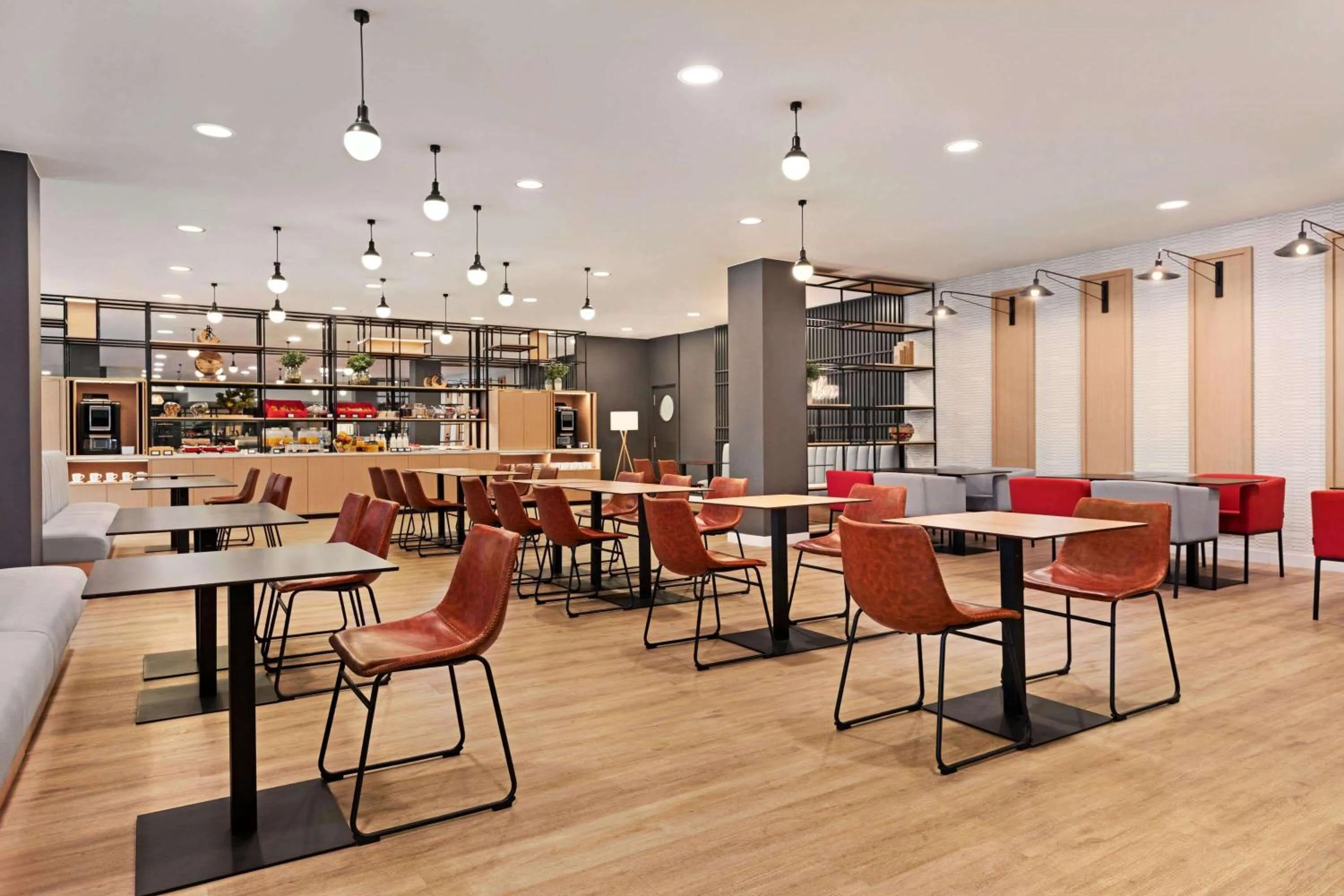 Restaurant/places to eat in Ramada by Wyndham Valencia Almussafes