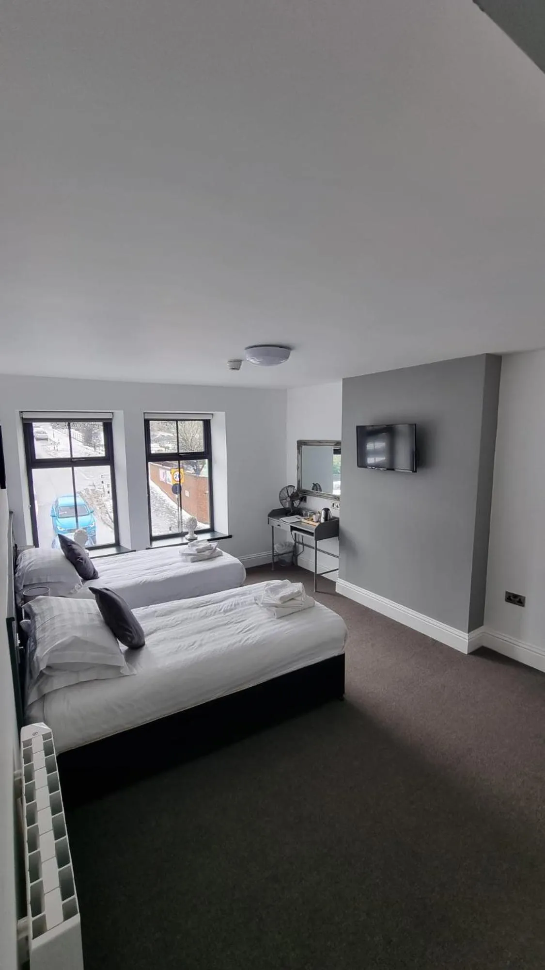 Bed in The Friendship Hotel