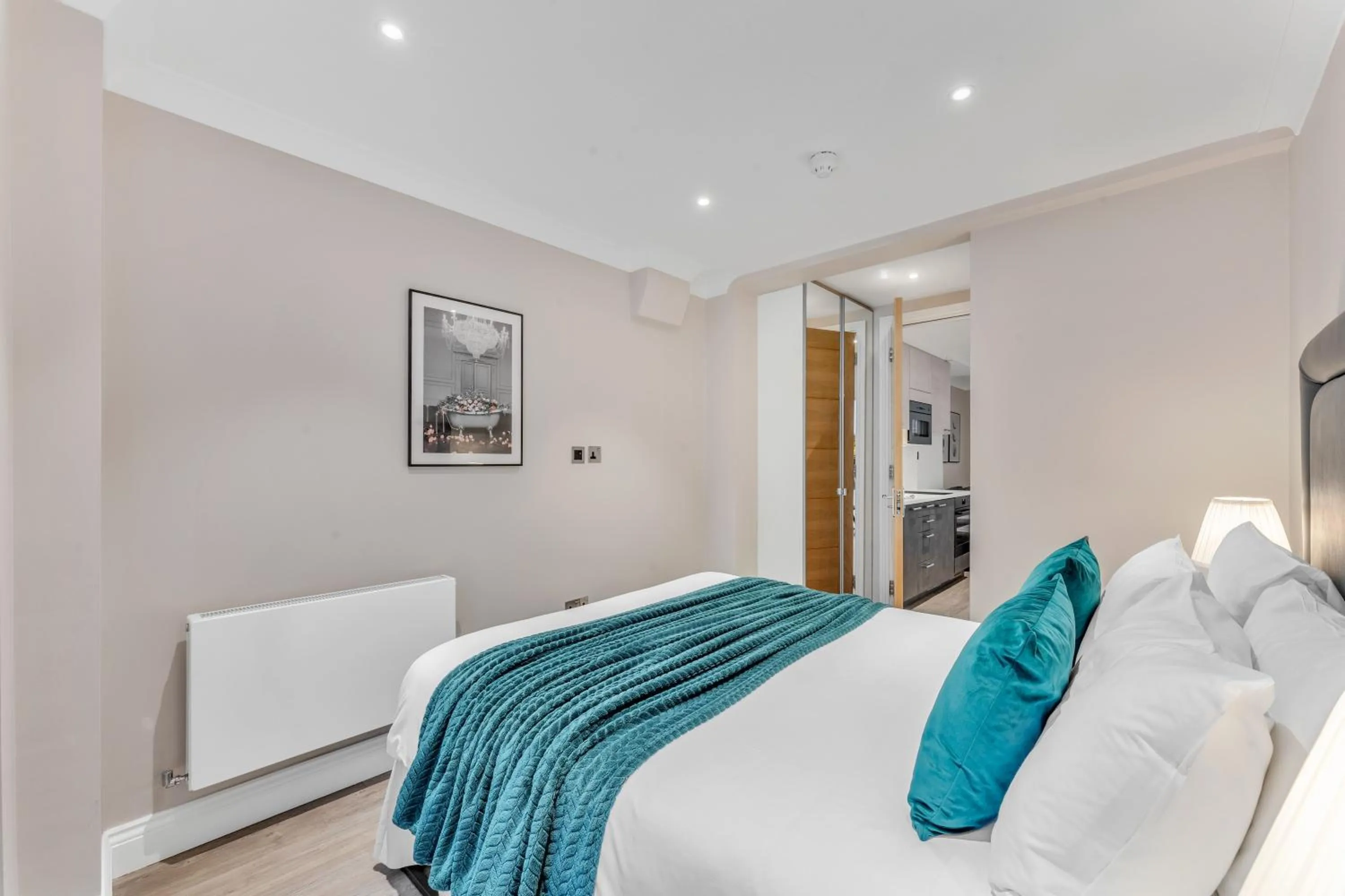 Bed in Cleveland Residences Farringdon