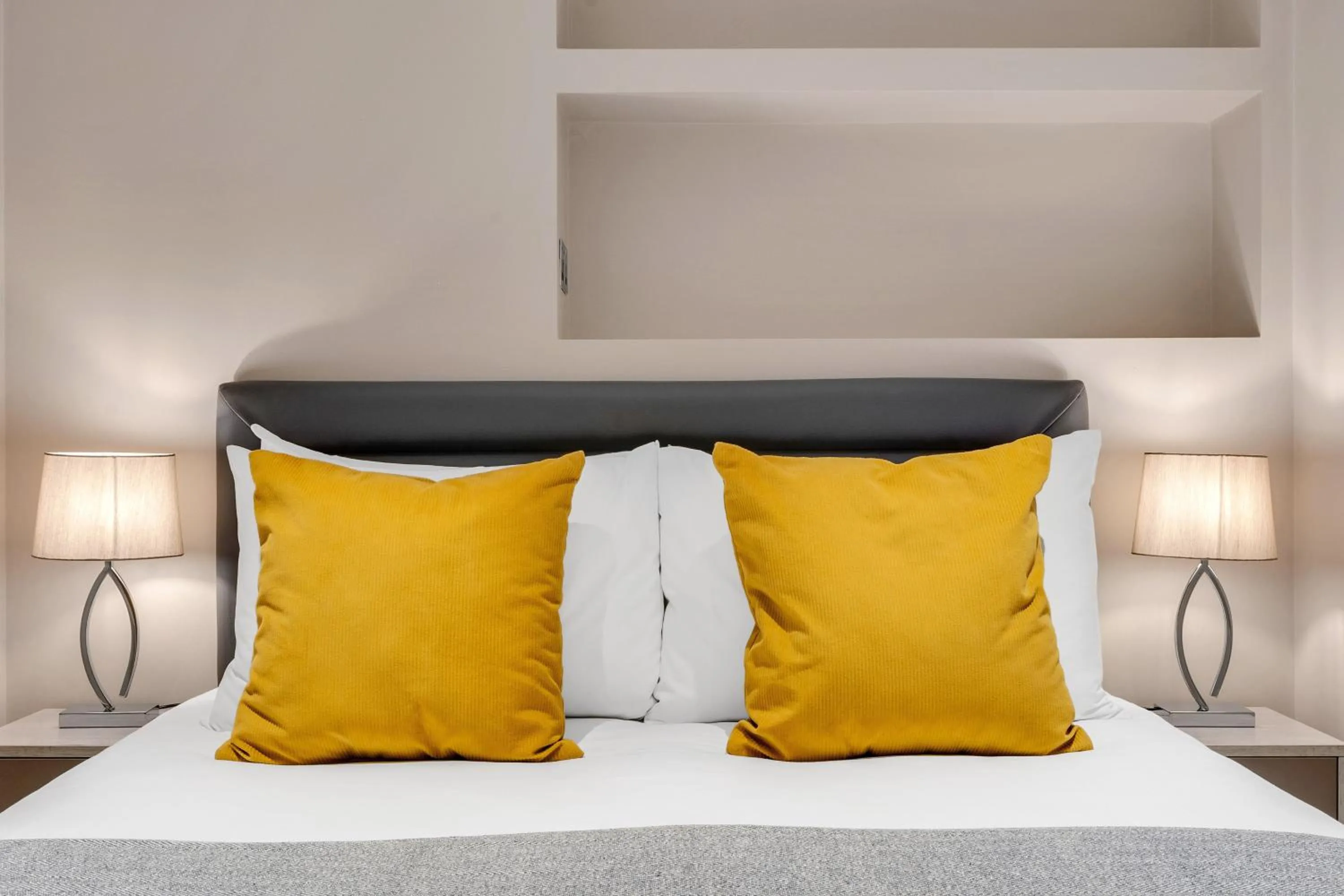 Bed in Cleveland Residences Farringdon