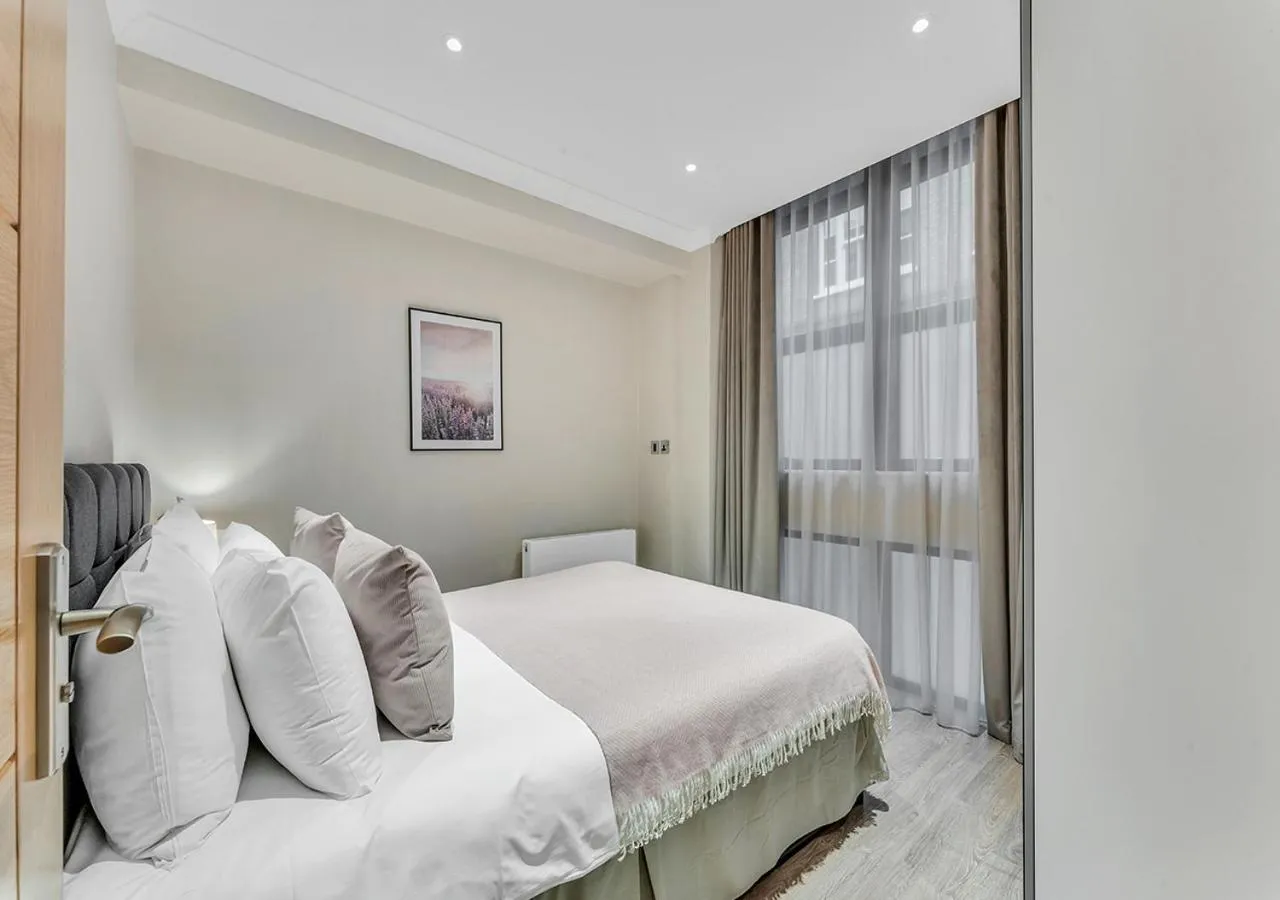 Bed in Cleveland Residences Farringdon