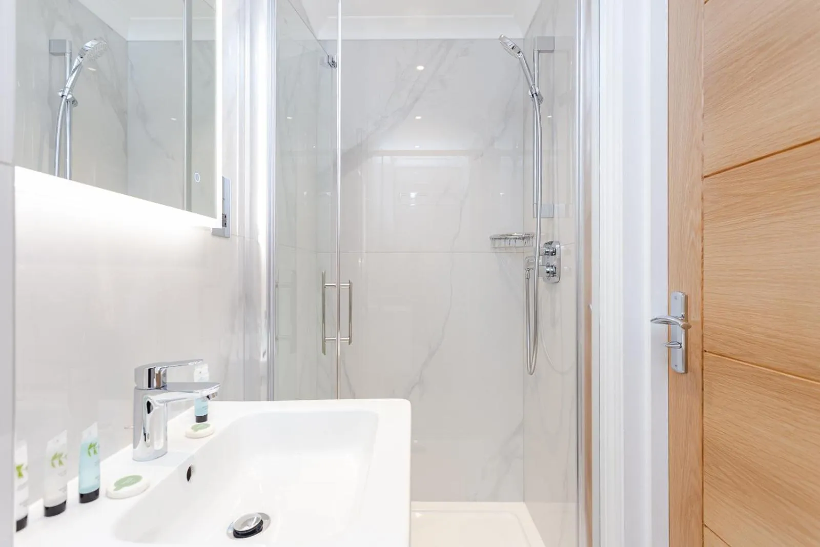 Bathroom in Cleveland Residences Farringdon