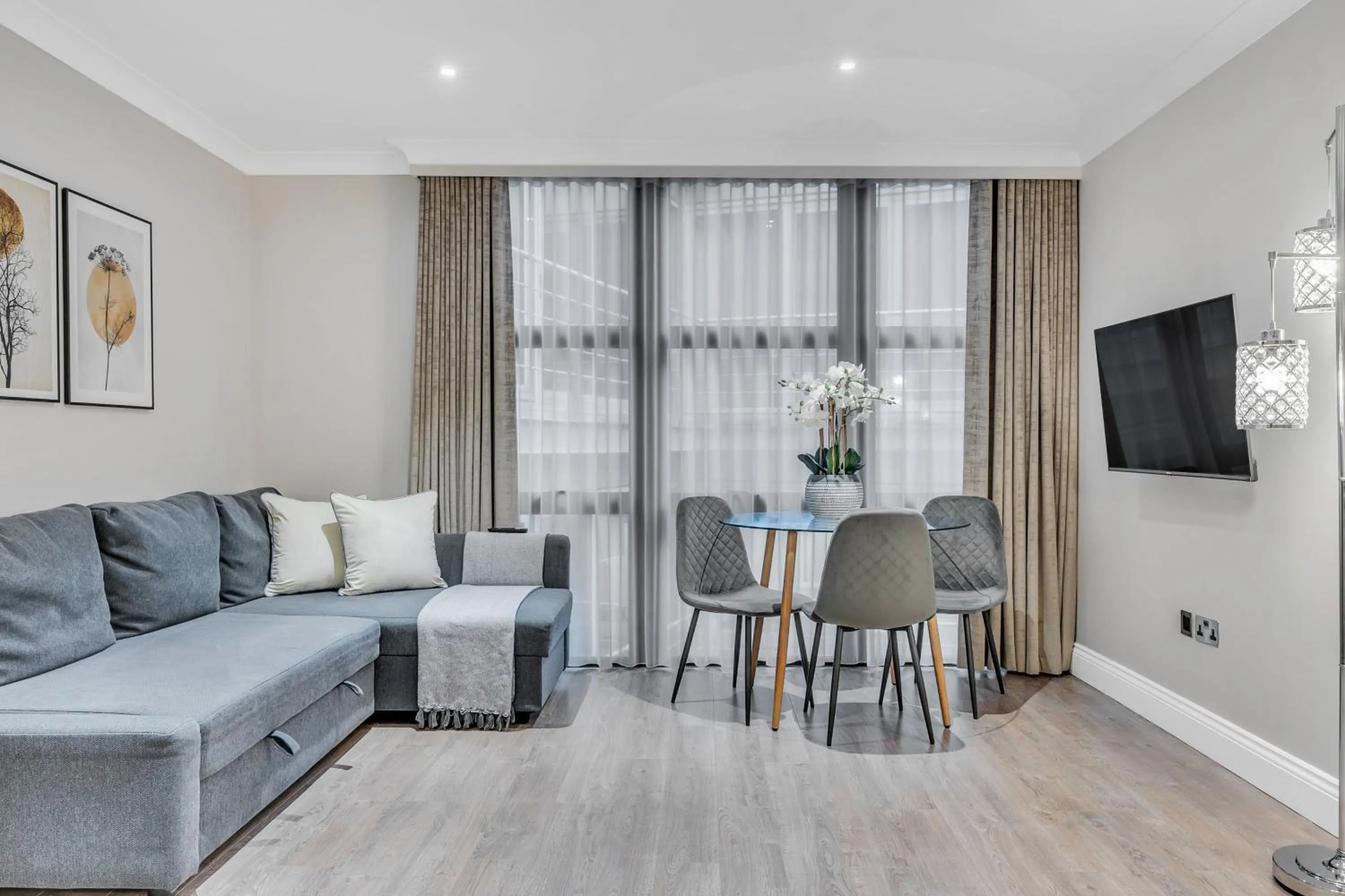 TV and multimedia in Cleveland Residences Farringdon