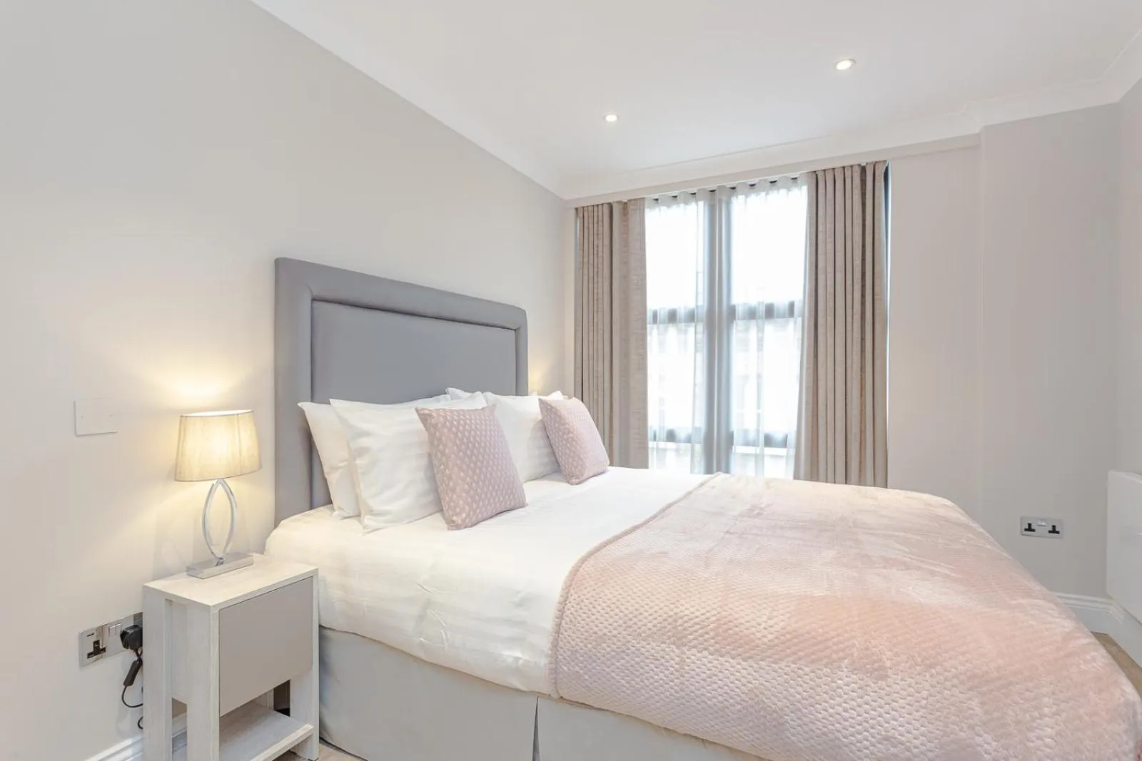 Bed in Cleveland Residences Farringdon