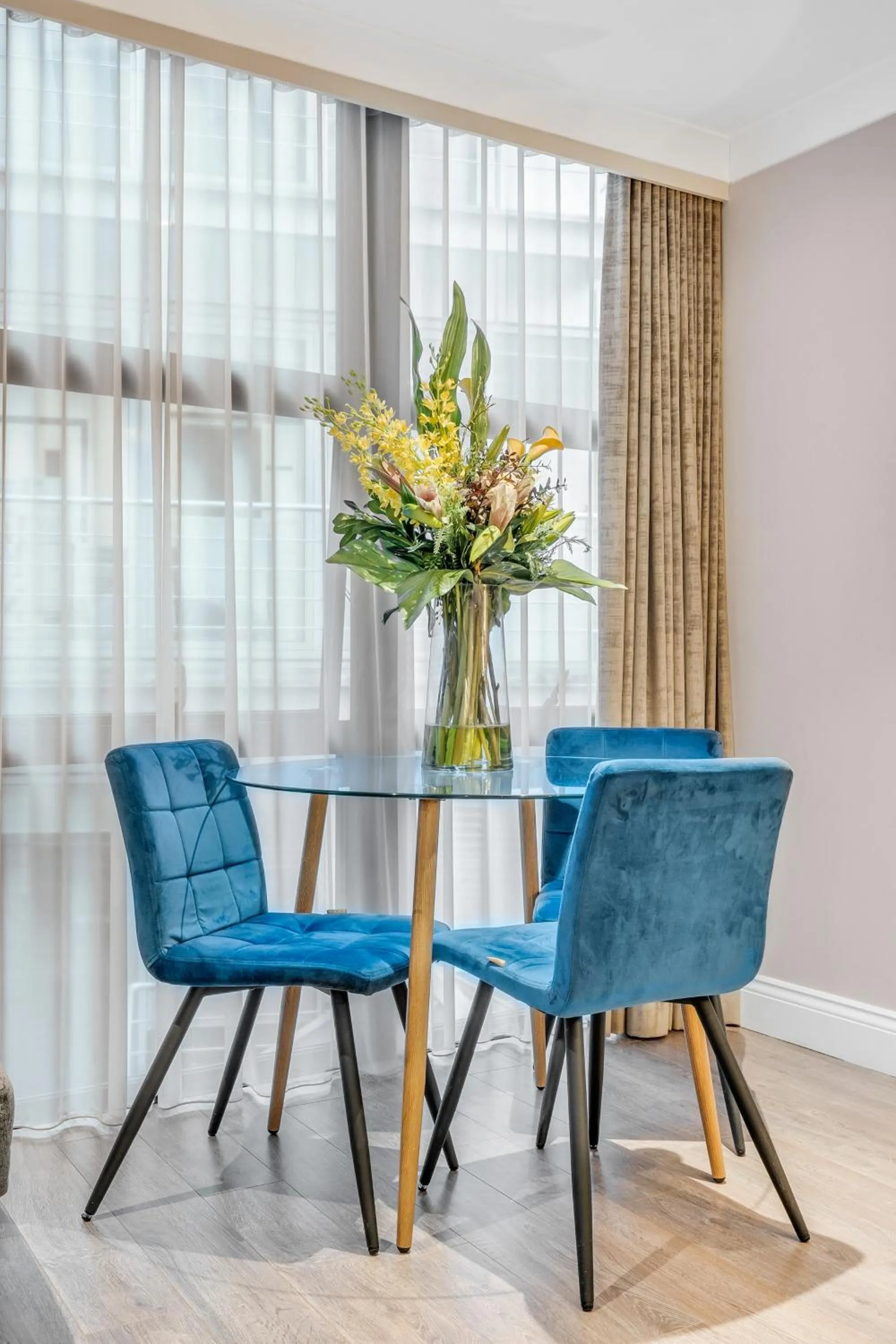 Seating area in Cleveland Residences Farringdon